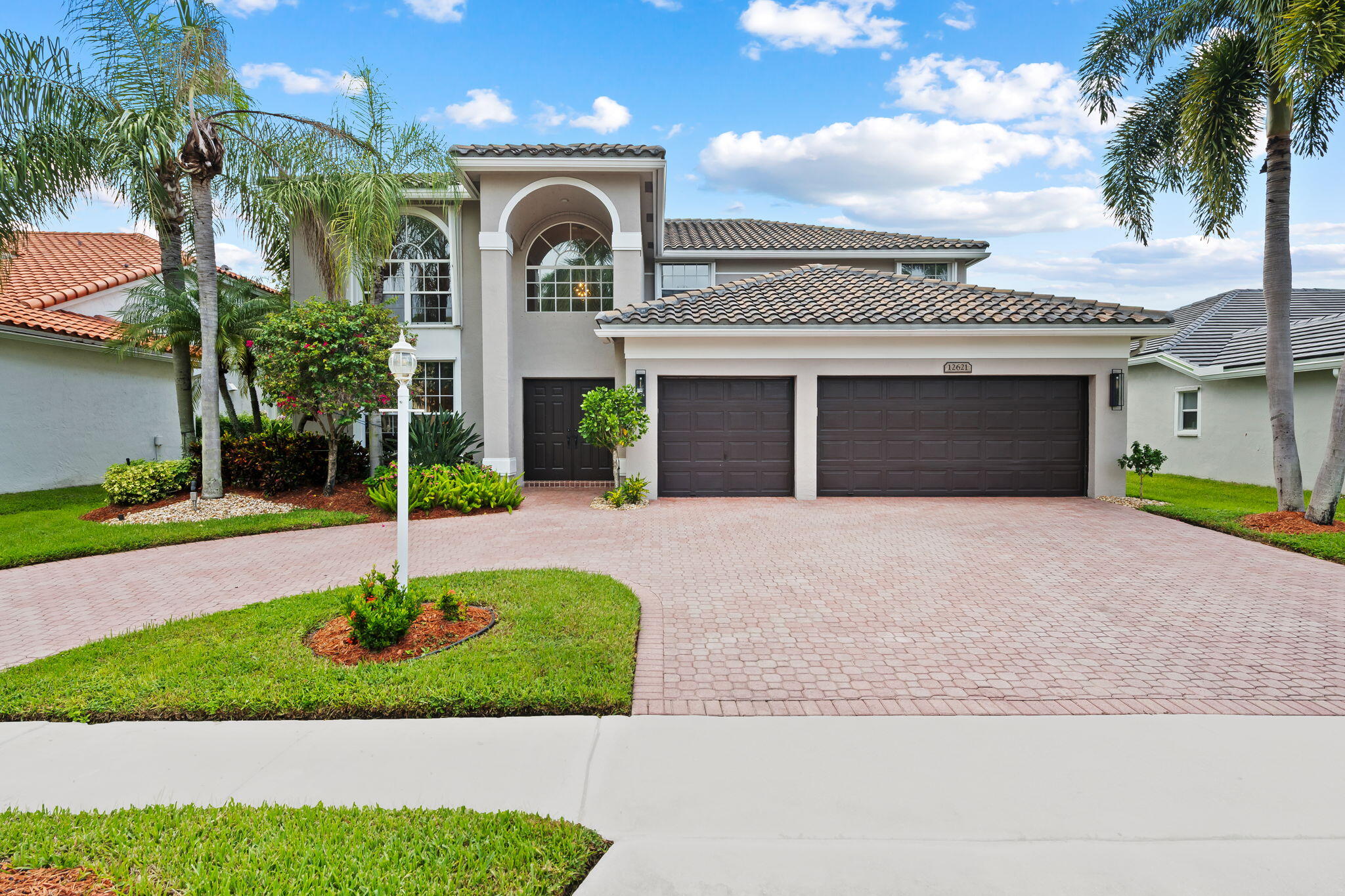 12621 Yardley Drive — photo