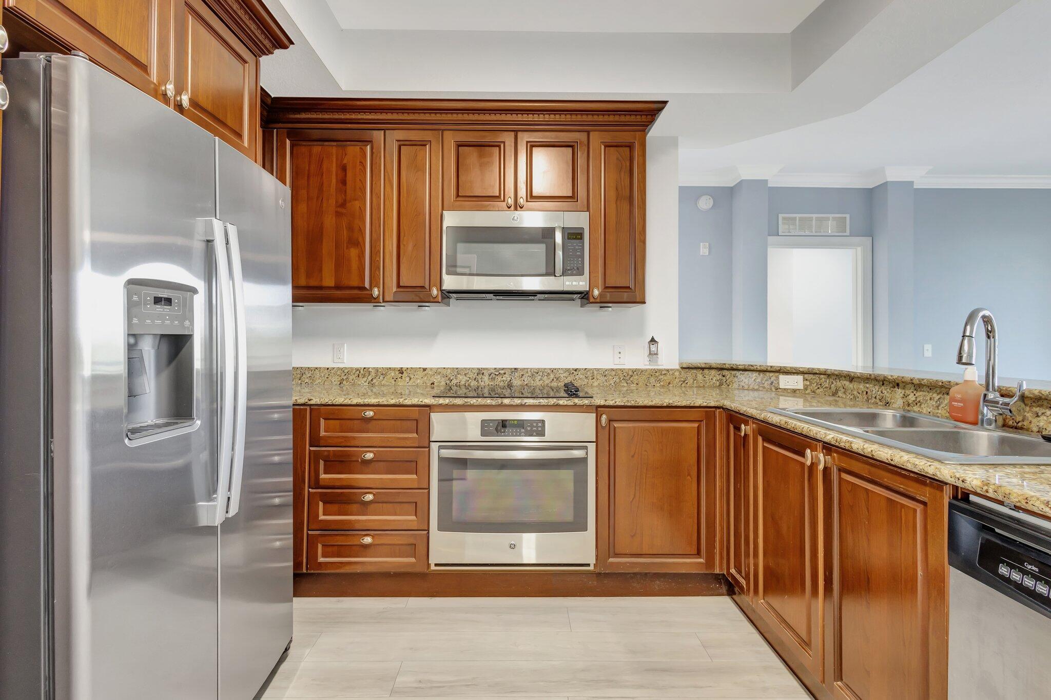 1690 Renaissance Commons Boulevard 1401 — photo