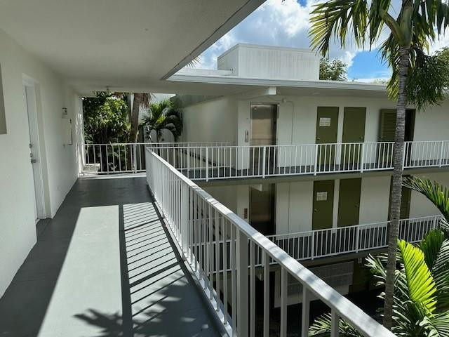 4205 N University Drive 312 — photo