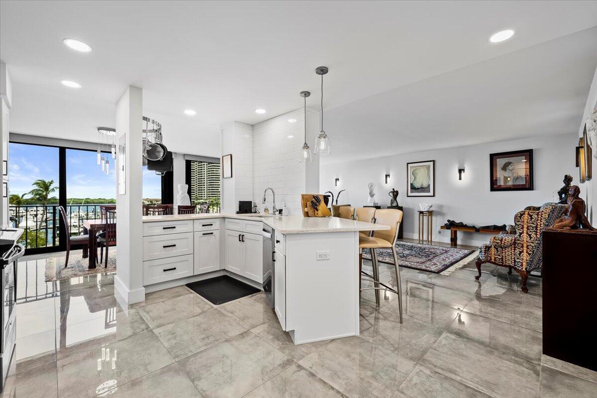 120 Lakeshore Drive 4360 — photo