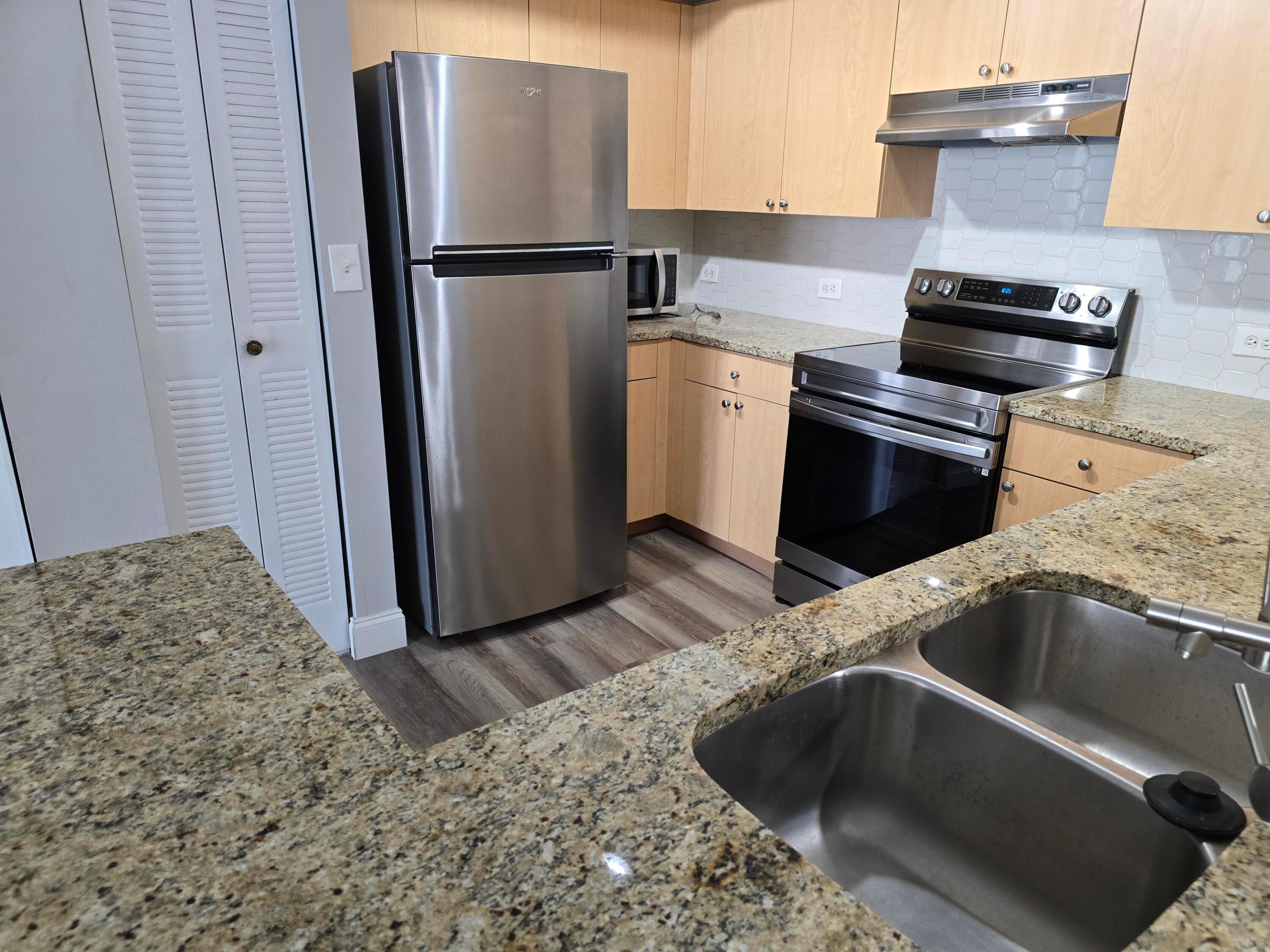 701 Villa Circle — photo