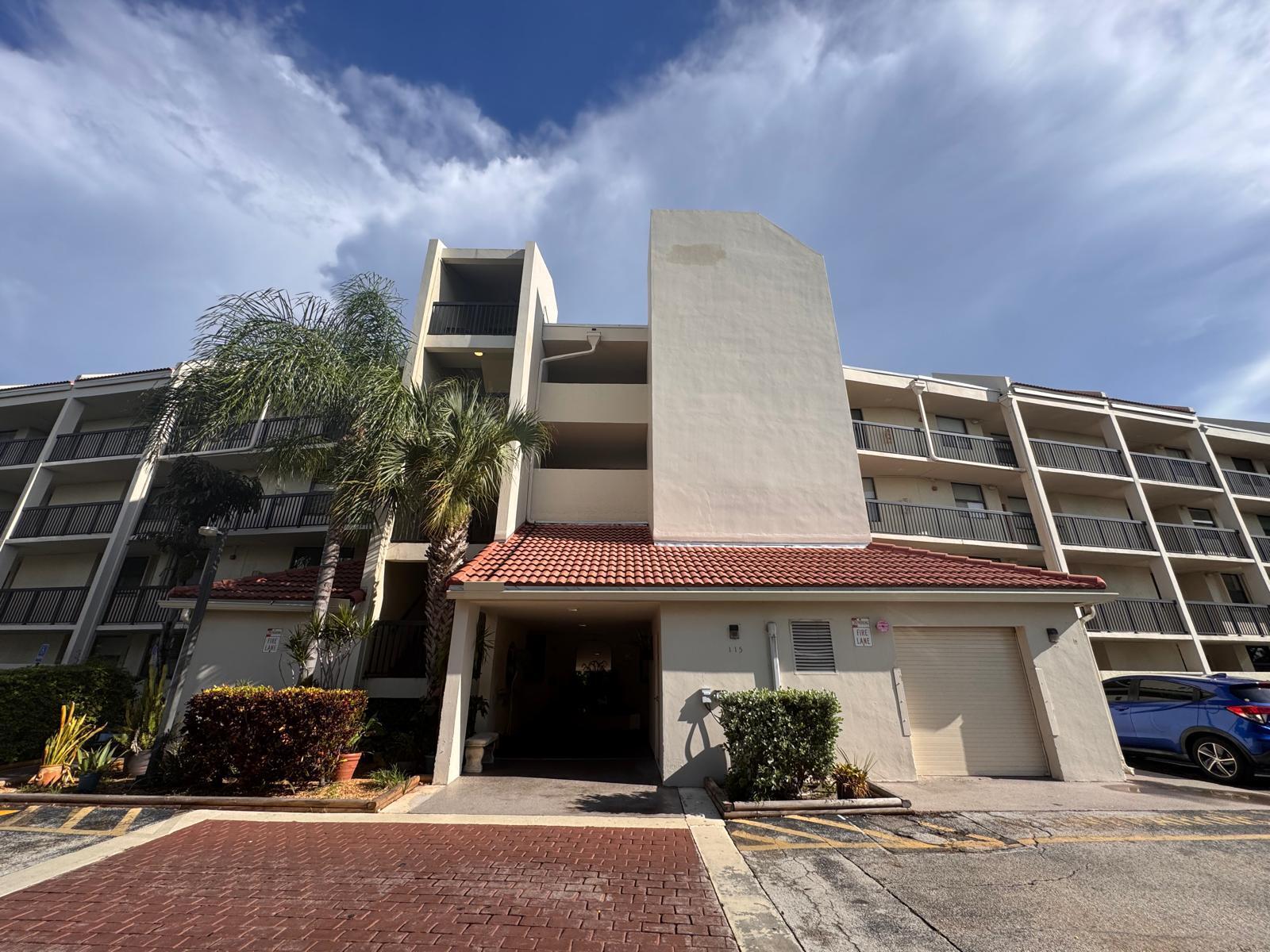 115 Lake Emerald Drive 410 — photo