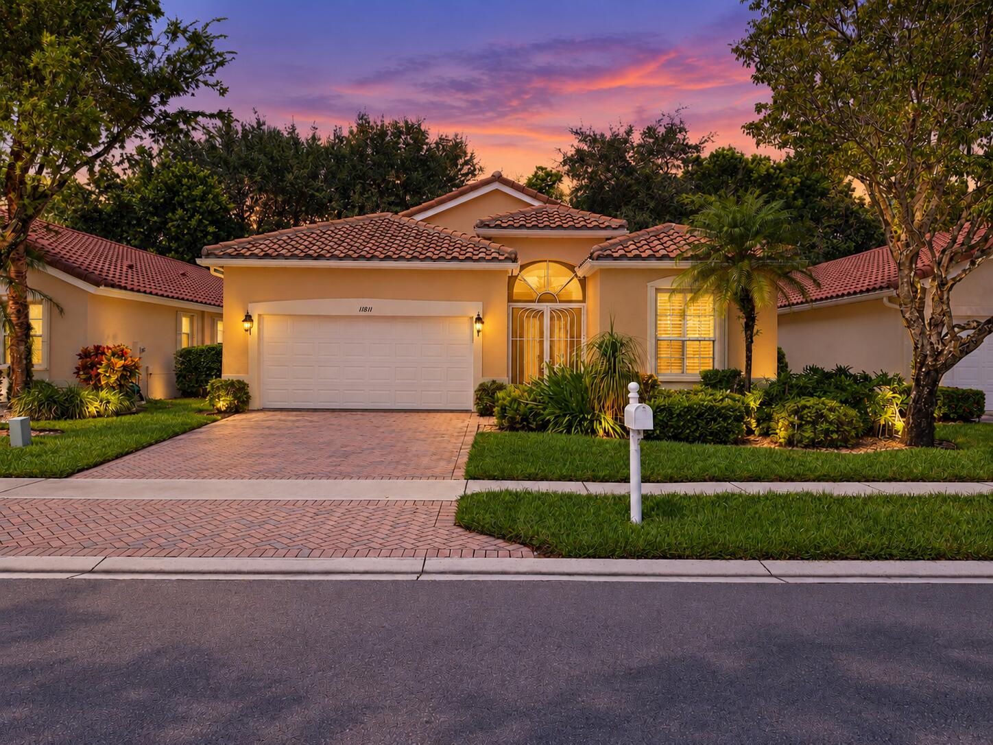 11811 Grove Ridge Lane — photo