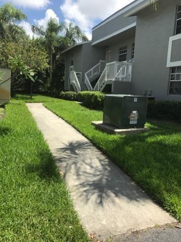 450 NE 210th Cir Terrace 104-6C — photo