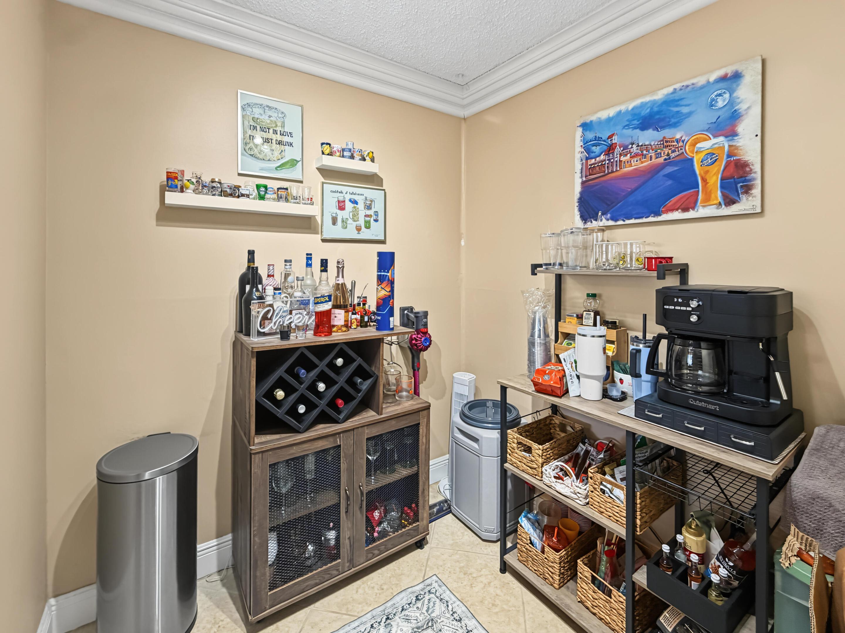 9 Royal Palm Way 3060 — photo
