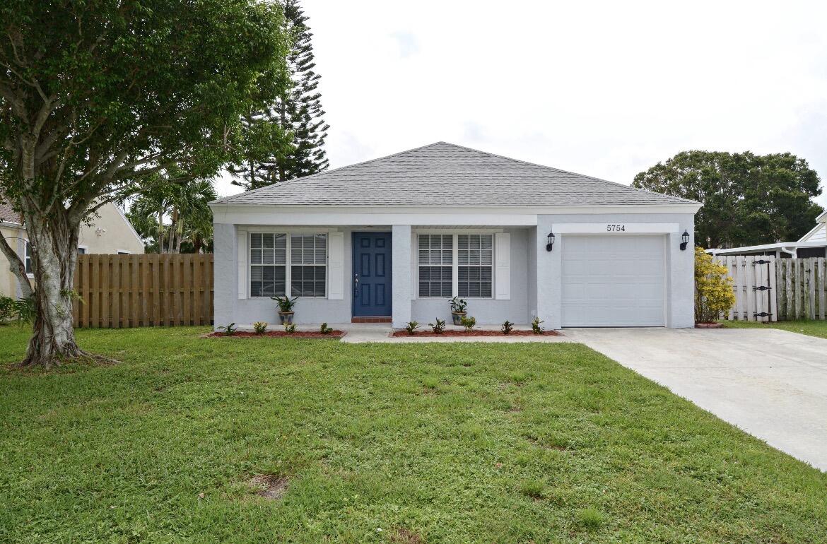 5754 Pebble Brook Lane — photo