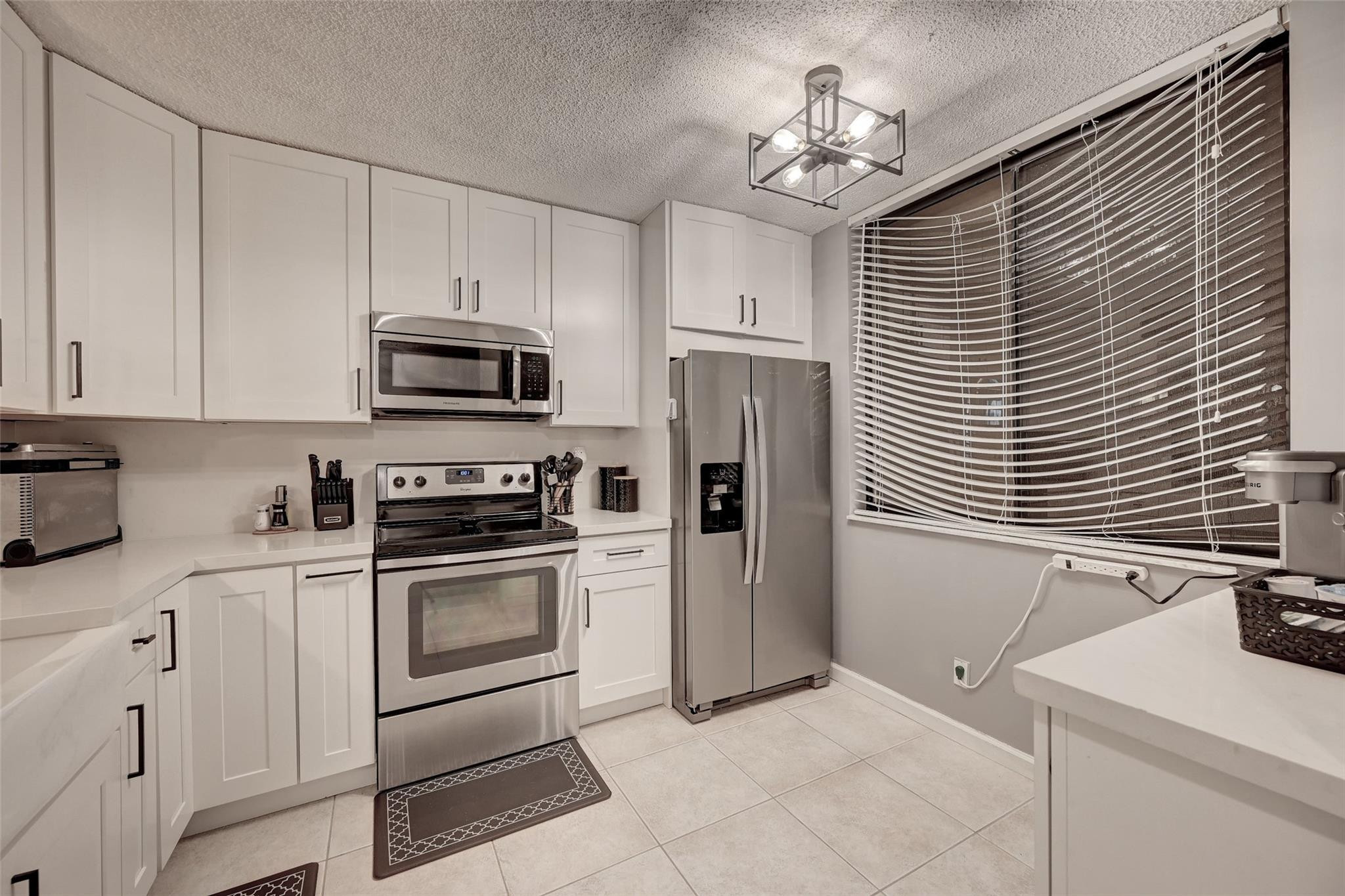 8592 W Sunrise Boulevard Unit 206 — photo
