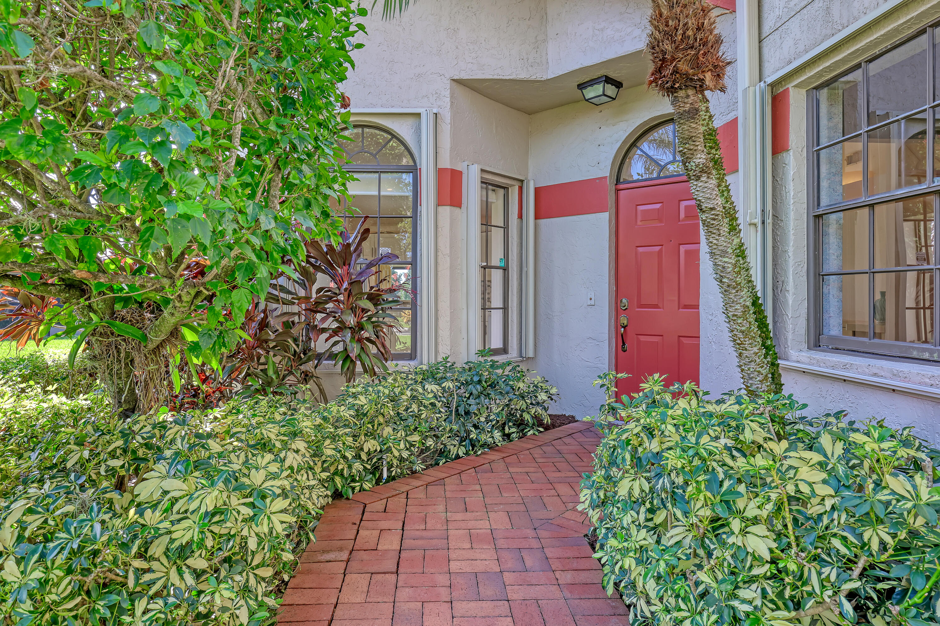 7744 Lexington Club Boulevard — photo