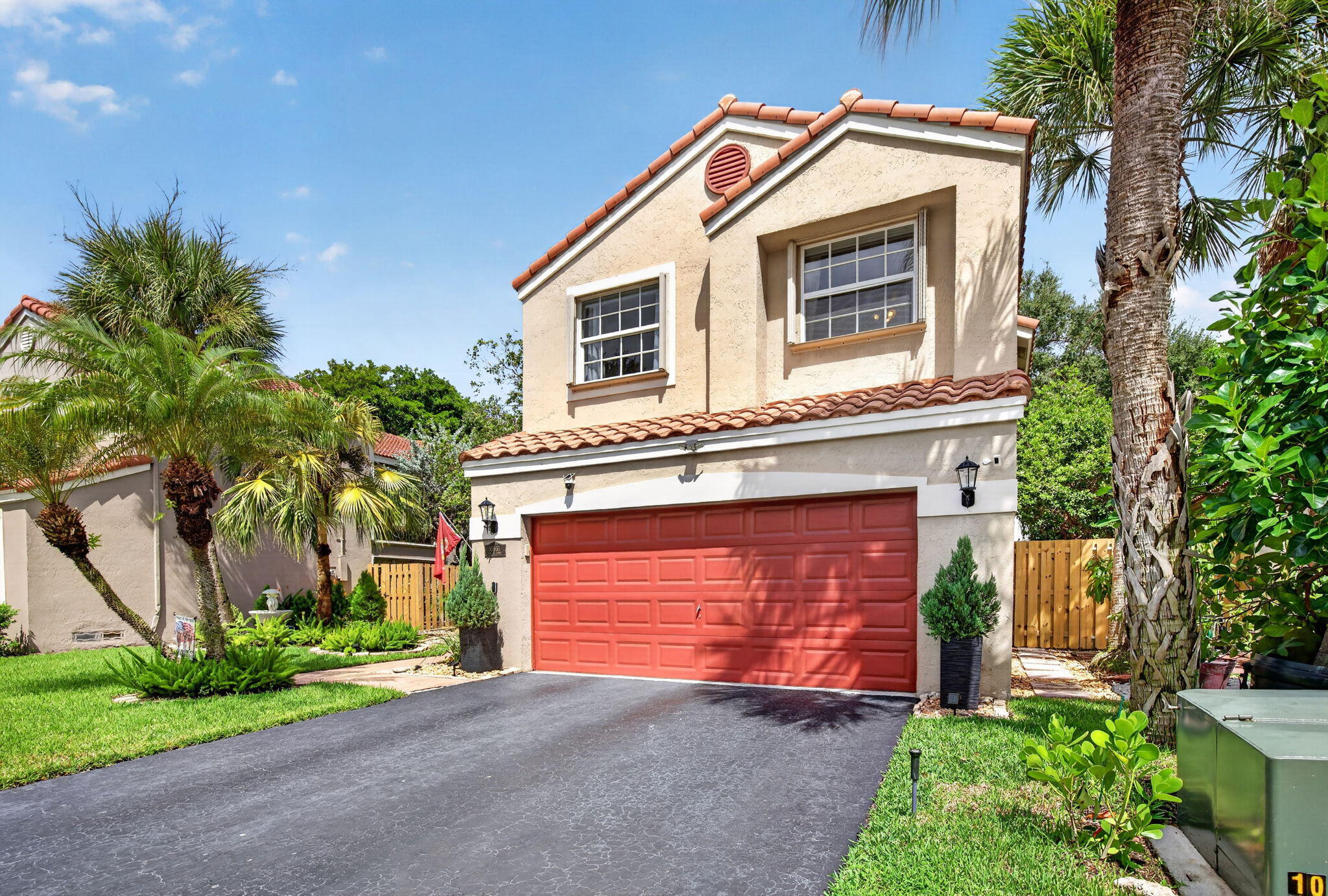 10531 NW 11th Court — photo