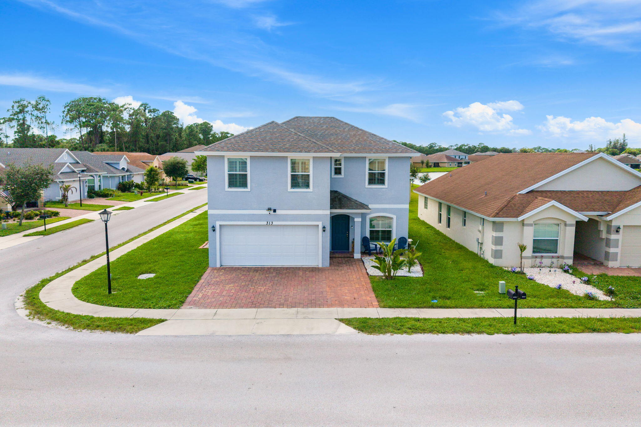 313 Palm Breezes Drive — photo