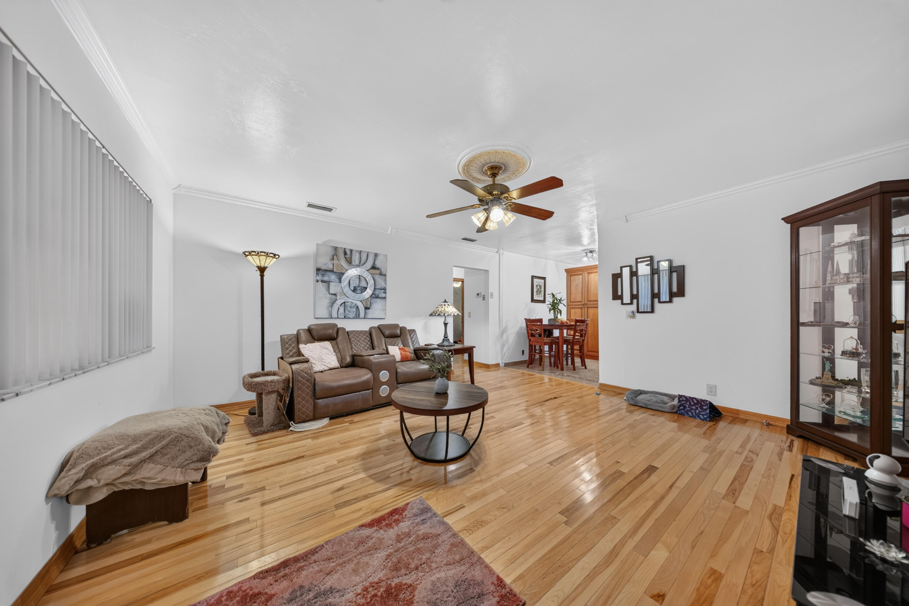 2310 Scott Street — photo