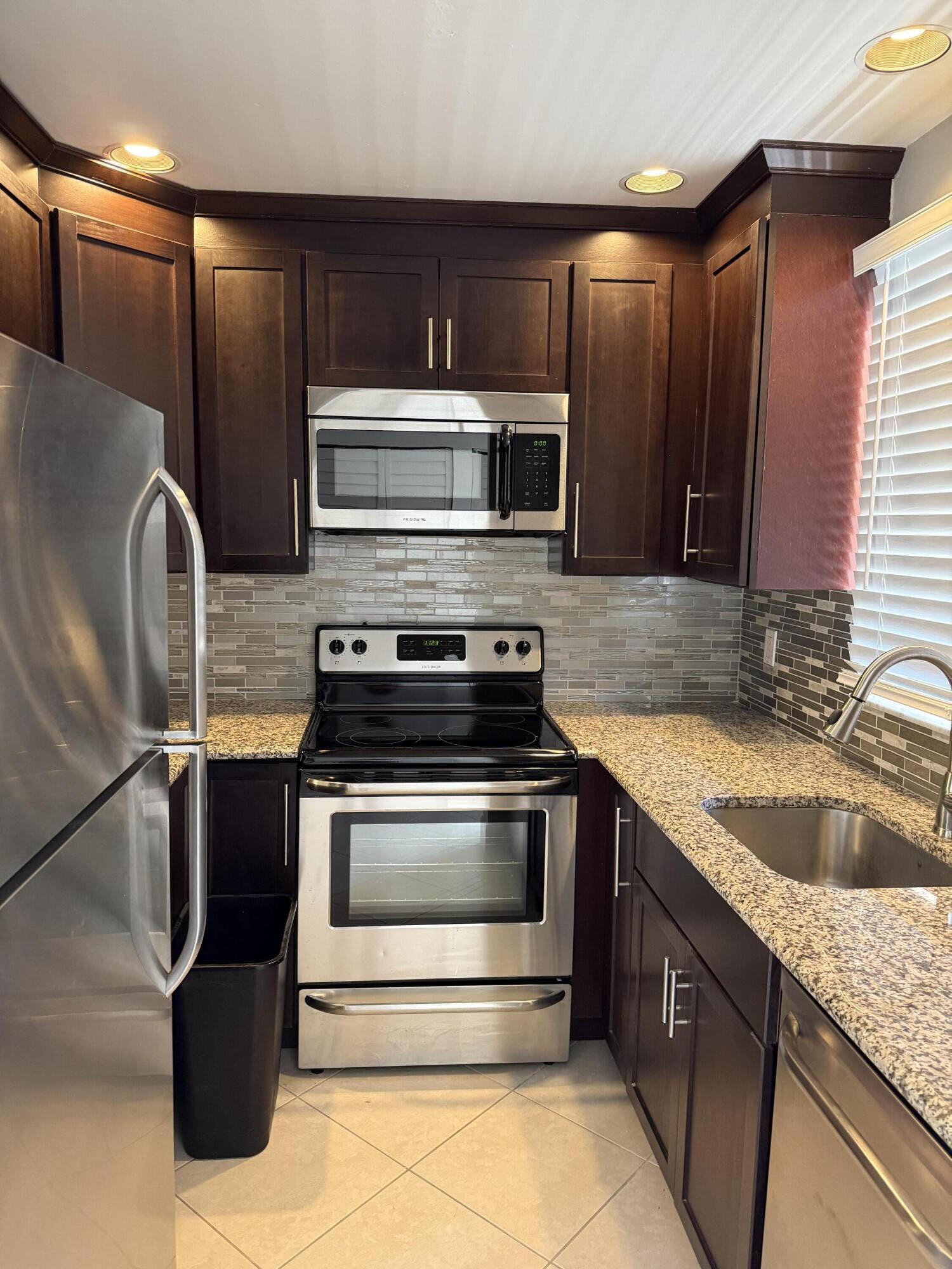 2755 W Atlantic Avenue 4208 — photo