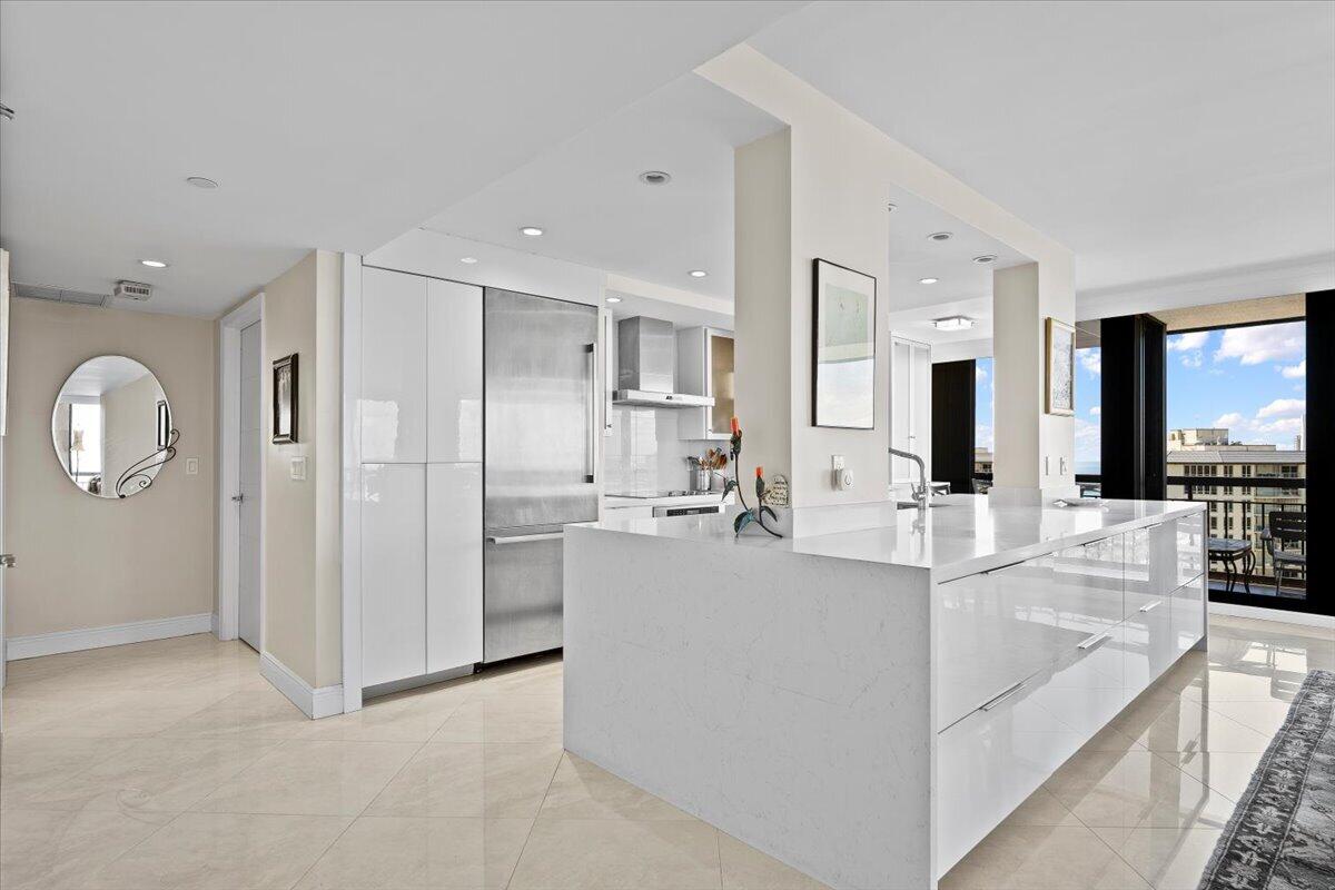 4100 N Ocean Drive 2304 — photo