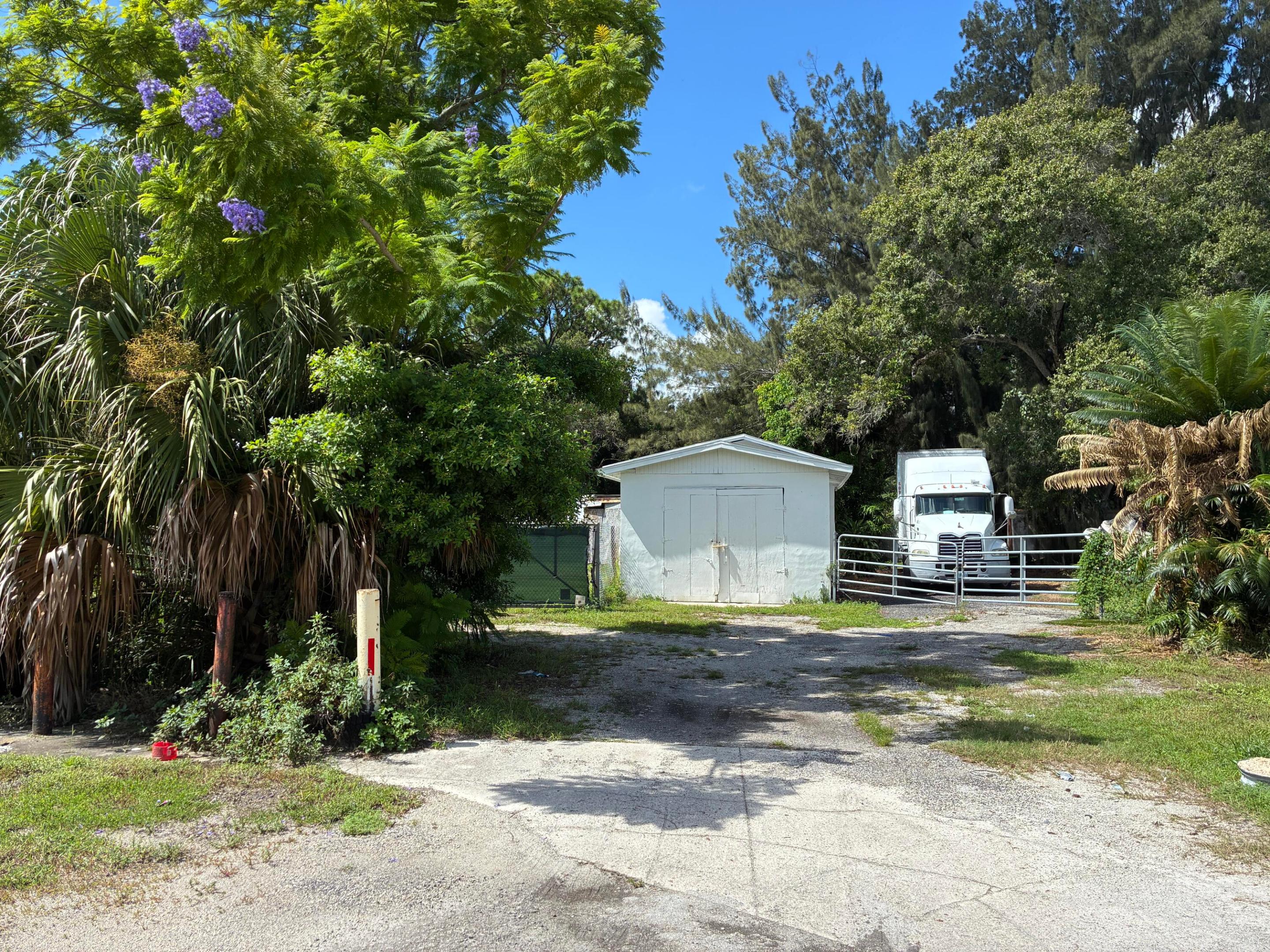 0 Angle Road — photo