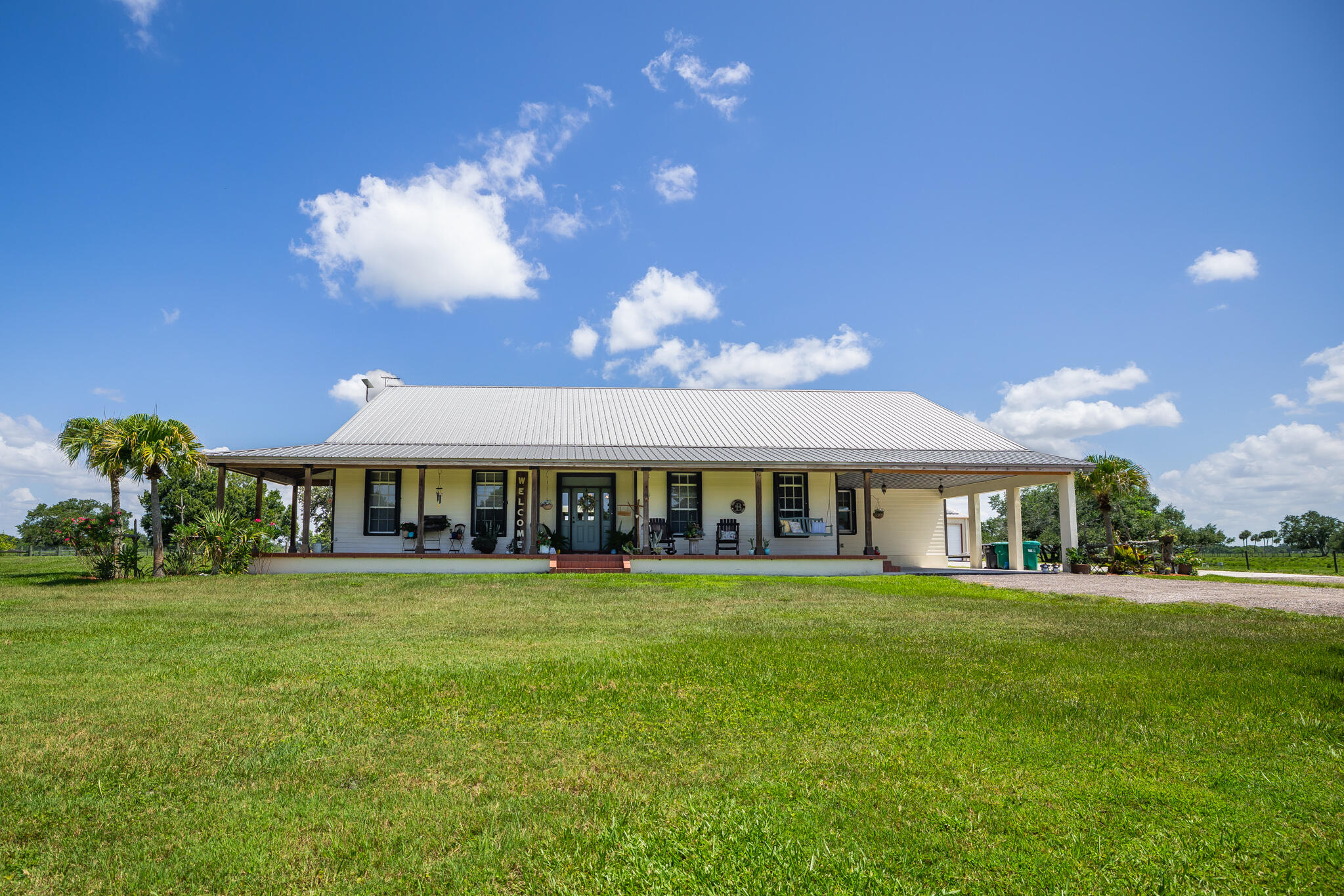 8661 E Center Street, Okeechobee, FL 34974 — photo 2