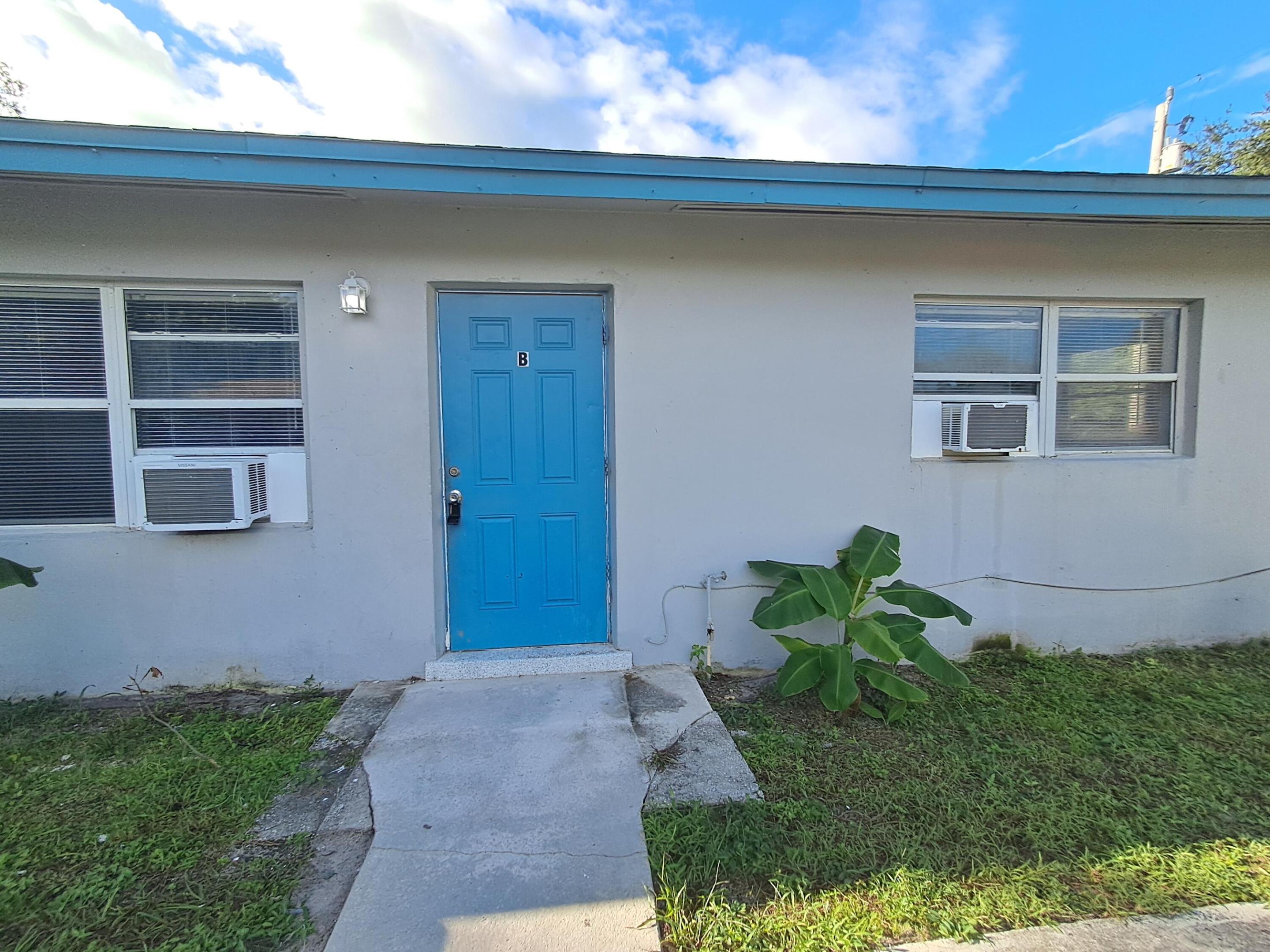 312 Decordre Court B — photo