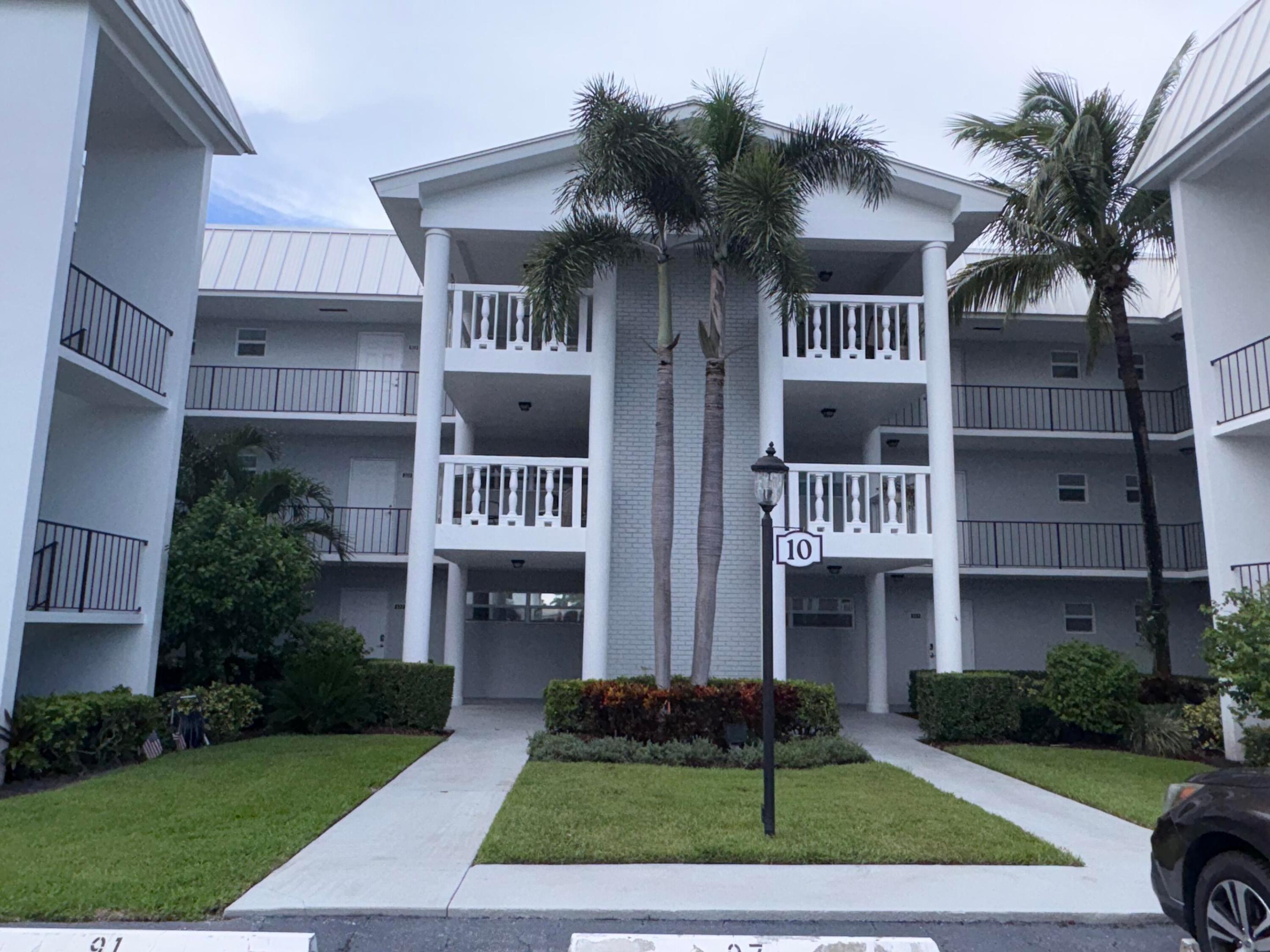 10 Colonial Club Drive 305 — photo