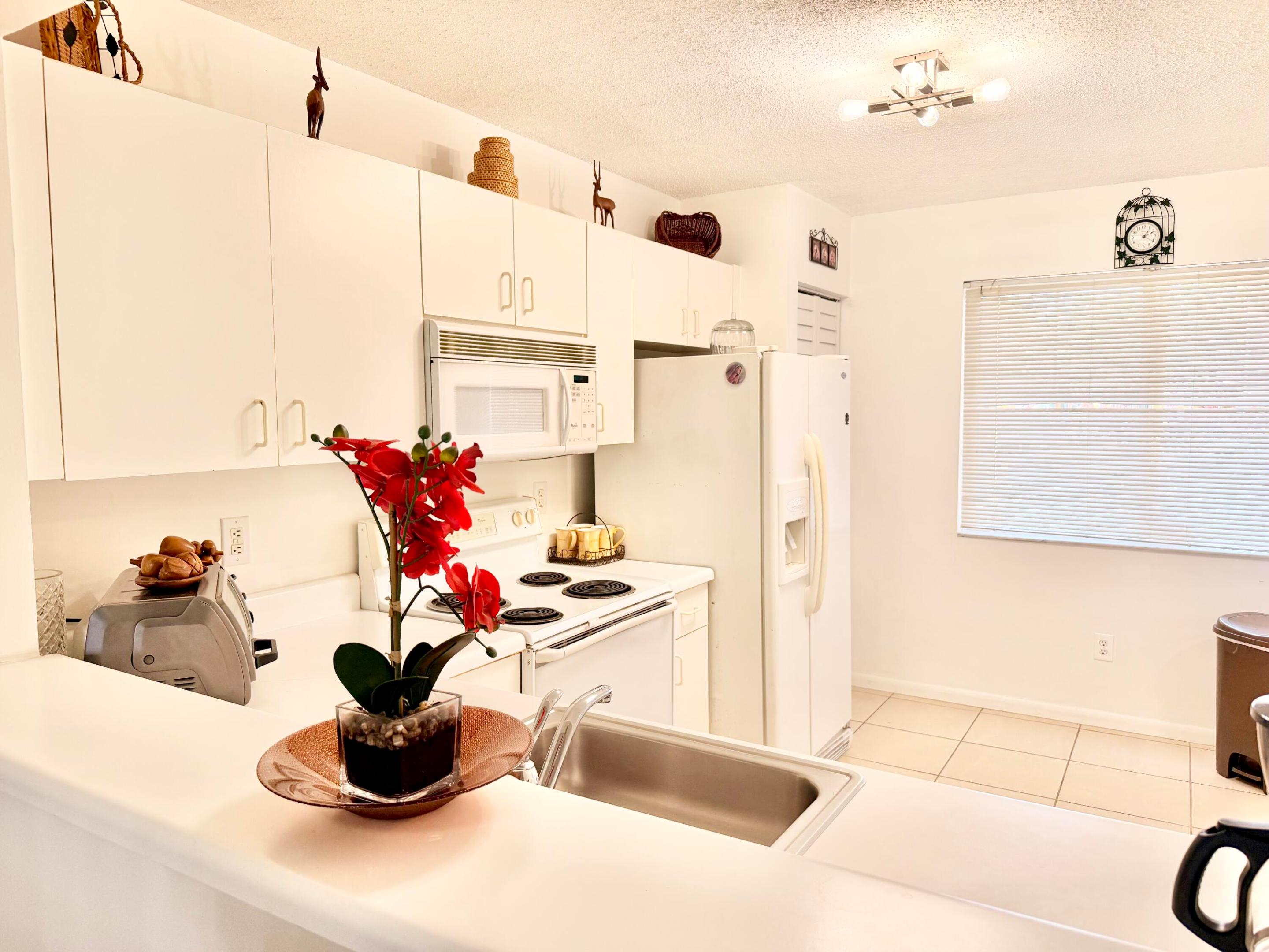 9511 Weldon Circle G108 — photo