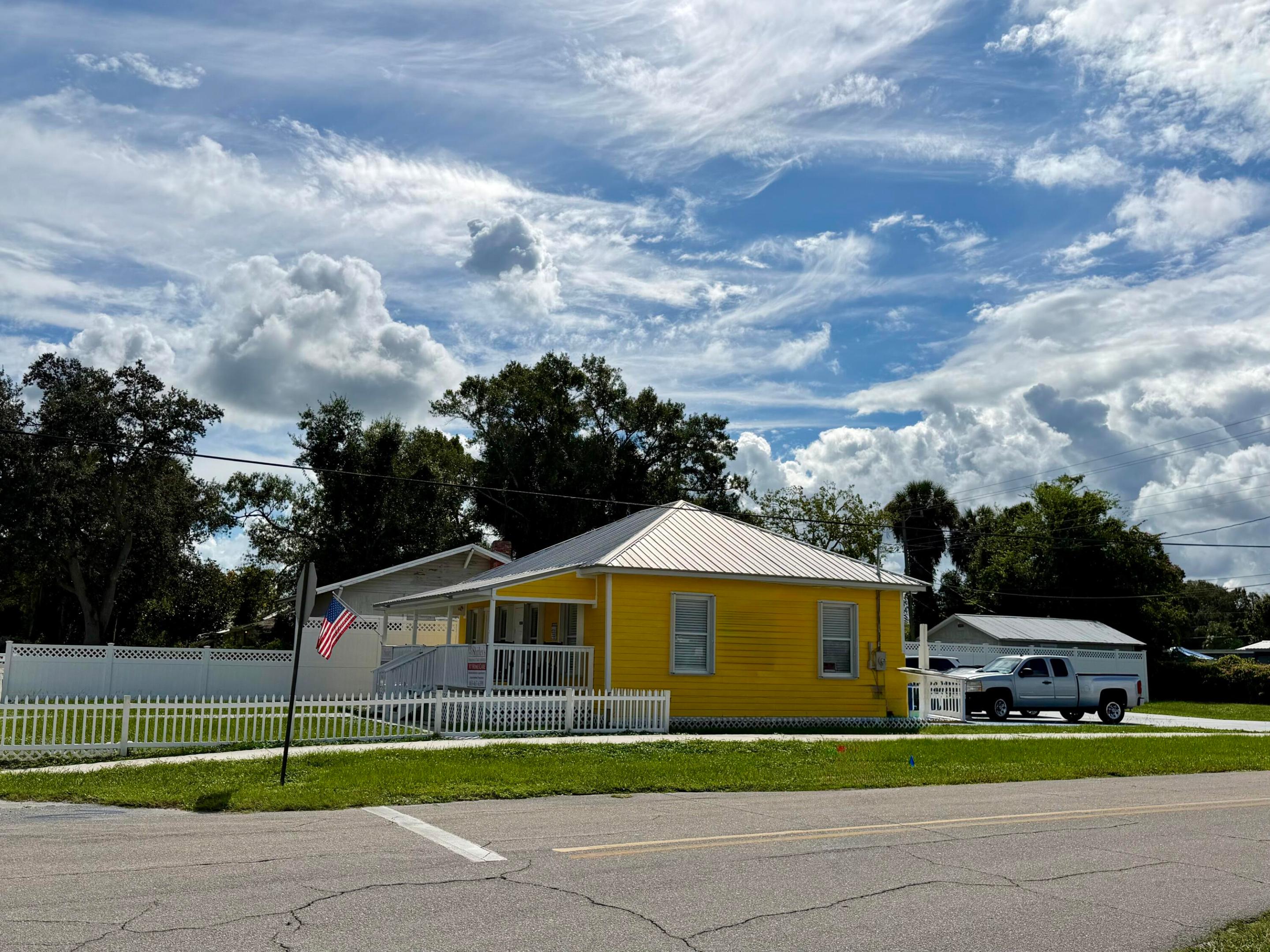 200 SE 3rd Street, Okeechobee, FL — photo