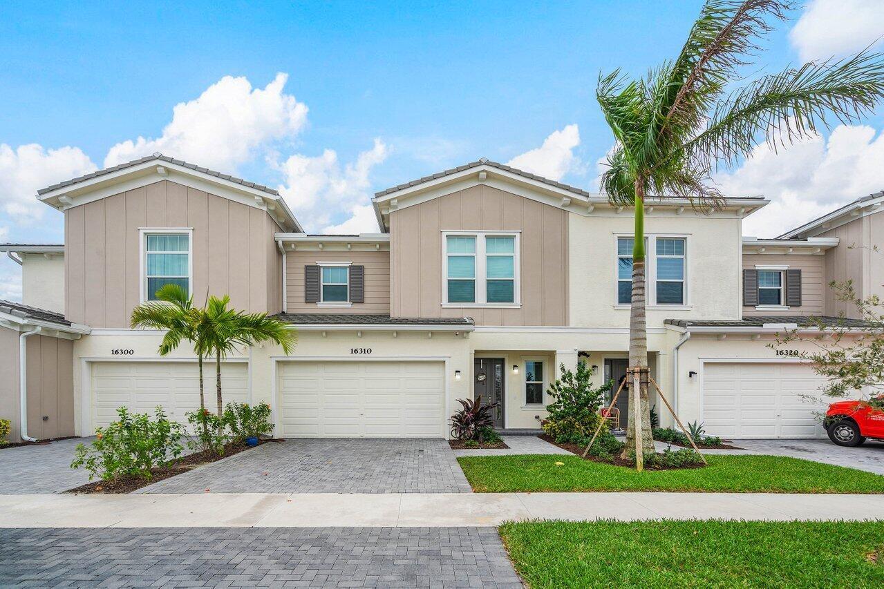 16310 Oakview Drive — photo