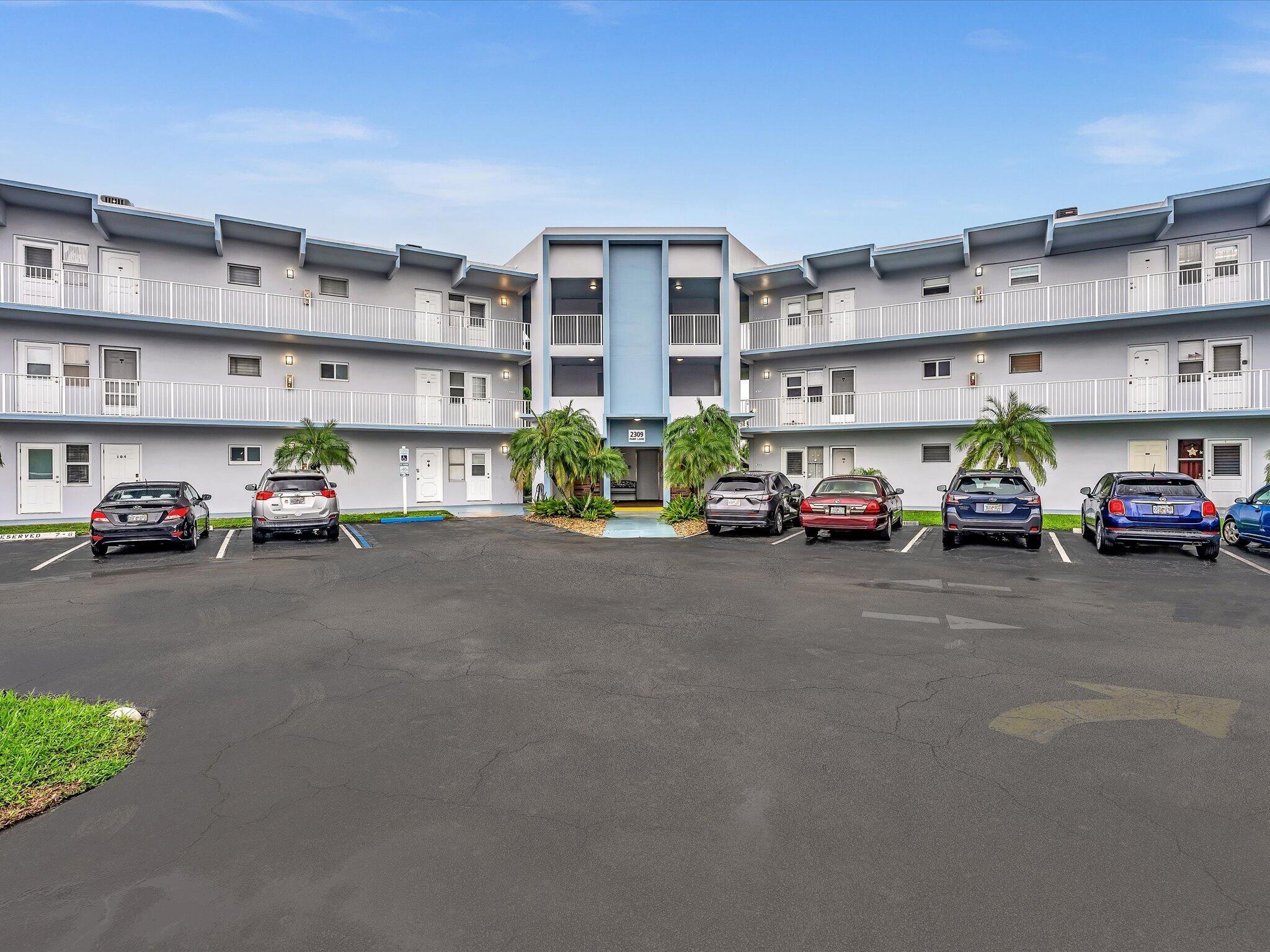 2309 Park Lane 316 — photo