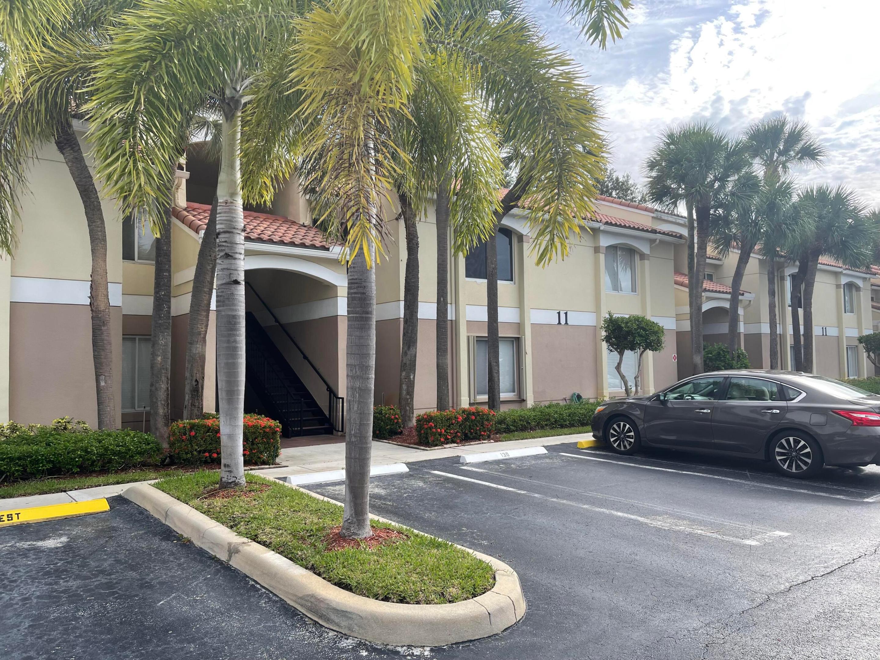 815 W Boynton Beach Boulevard 11-203 — photo