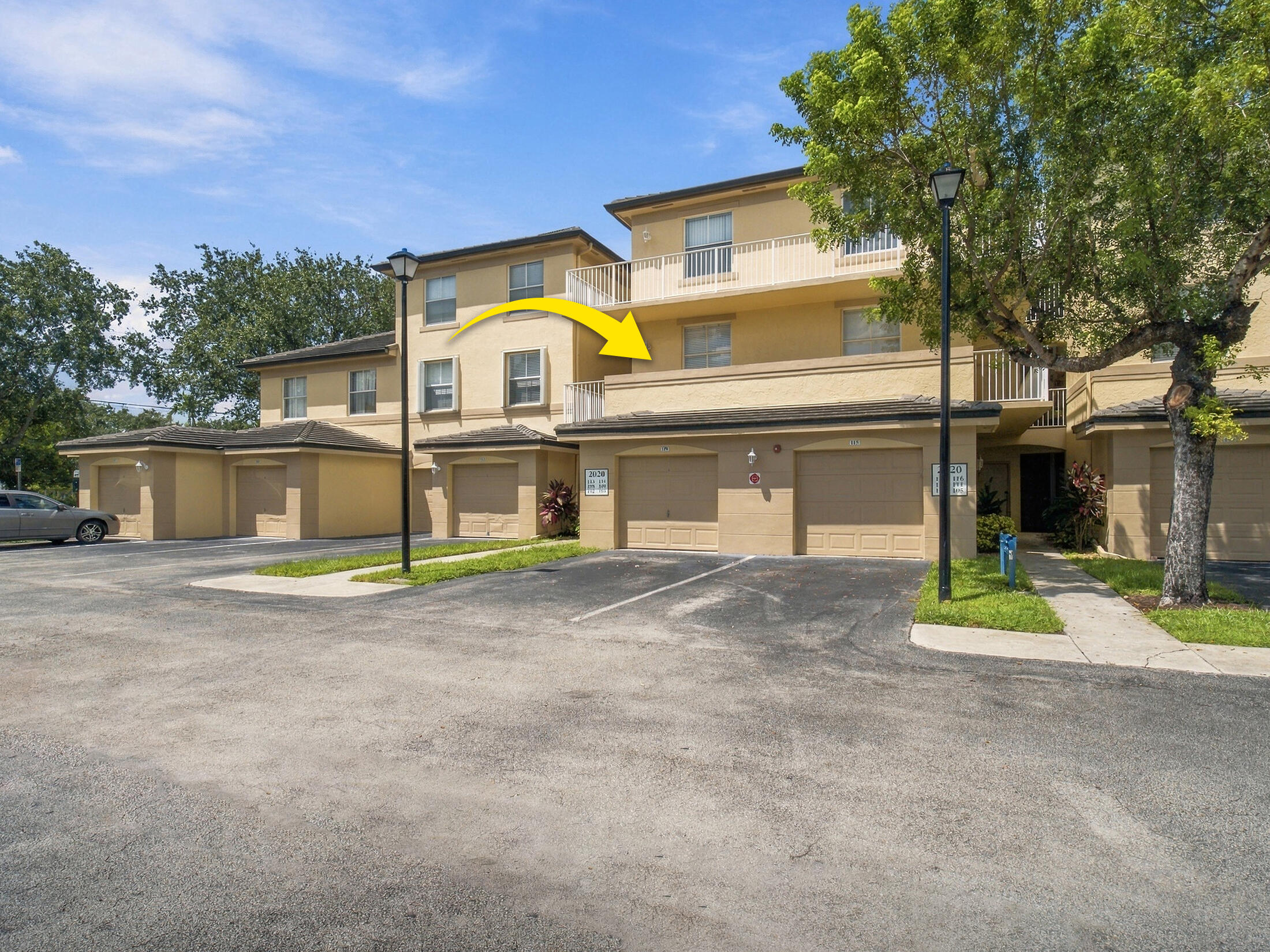 2020 Greenview Shores Boulevard 109 — photo