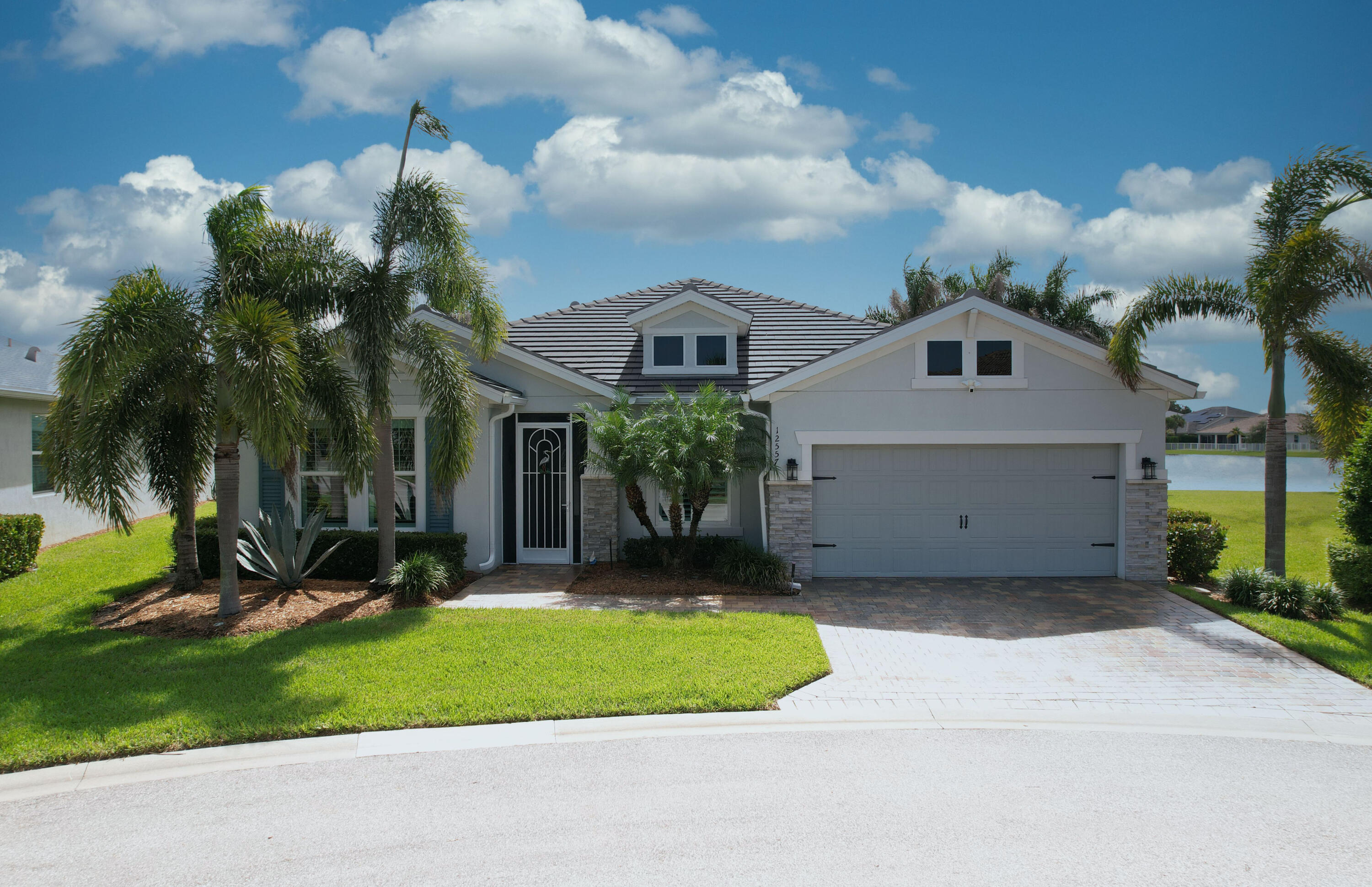 12557 SW Gray Fox Lane — photo