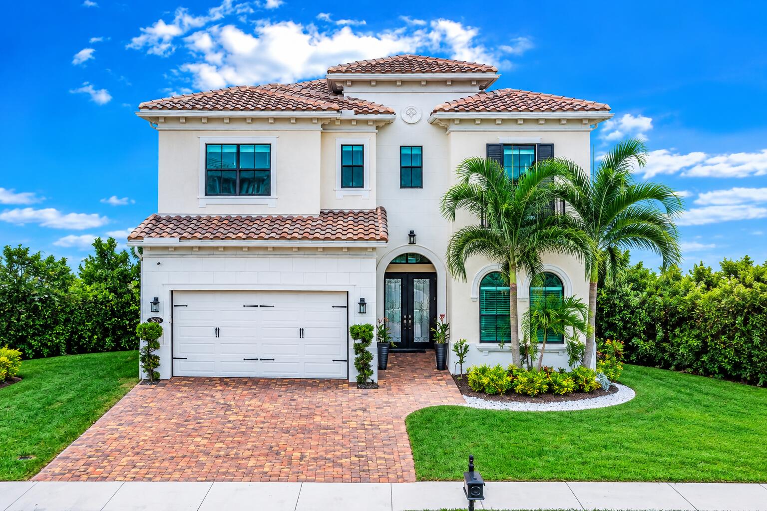 8635 Grand Prix Lane — photo