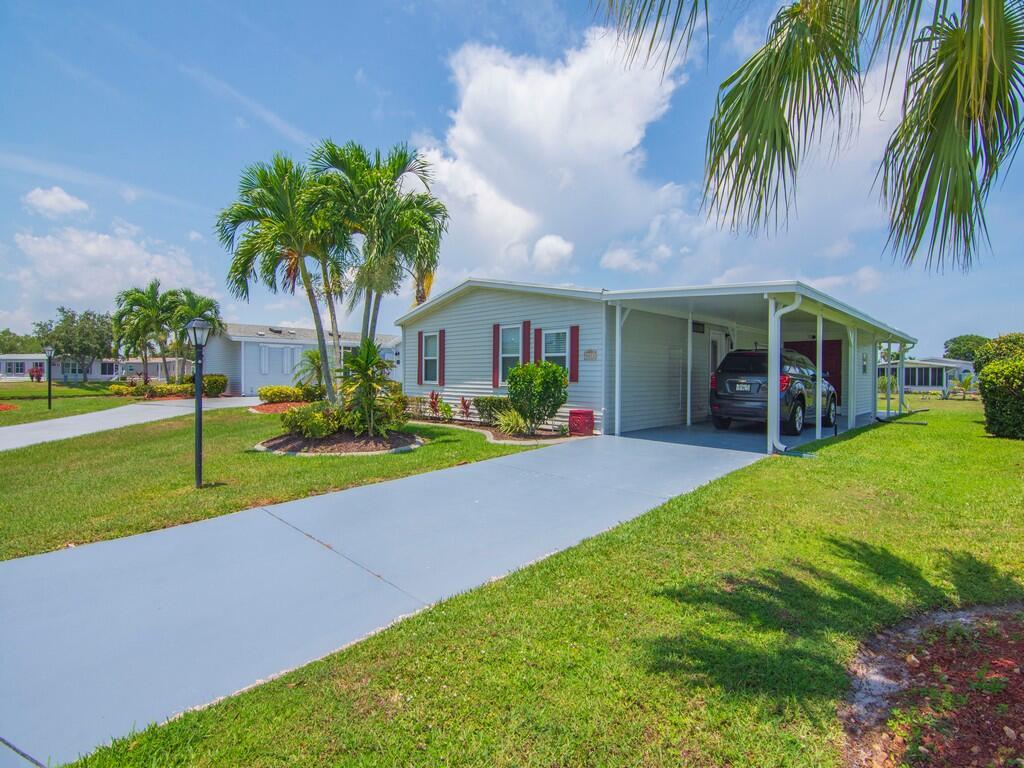 8471 Schefflera Court — photo