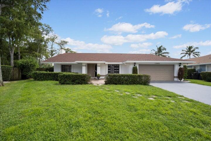 13950 Barberry Court — photo