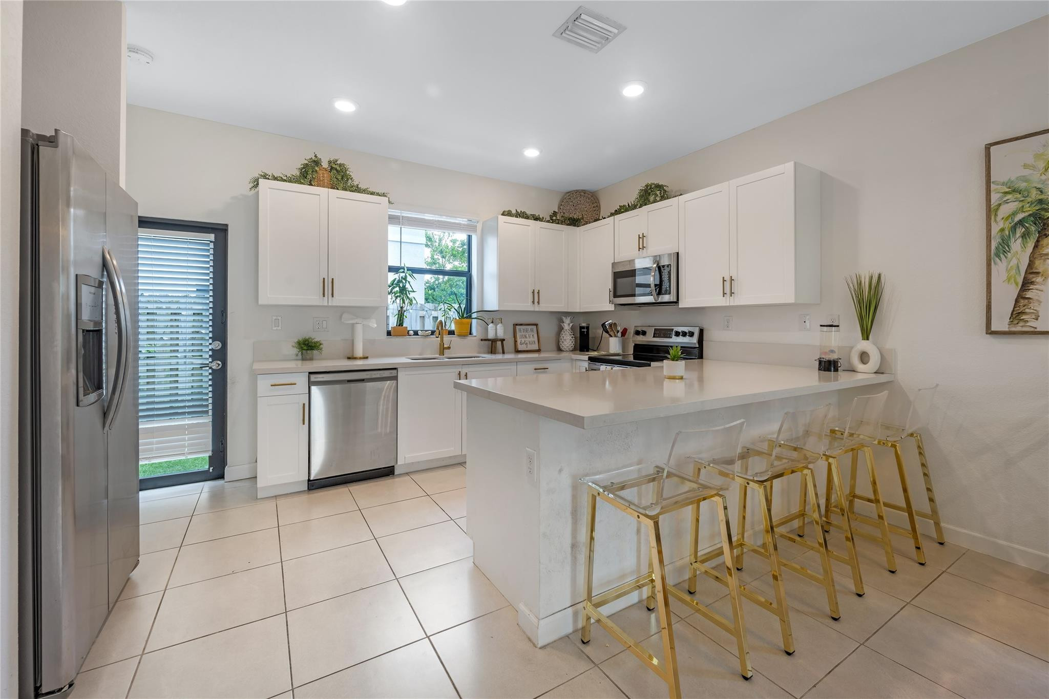 1622 SW 28th Court — photo