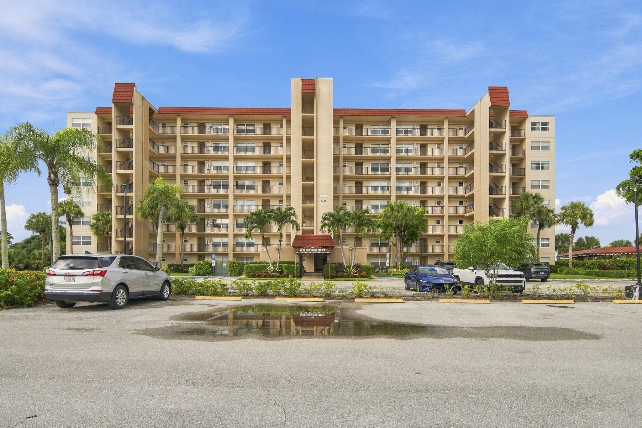 3465 Via Poinciana 405 — photo