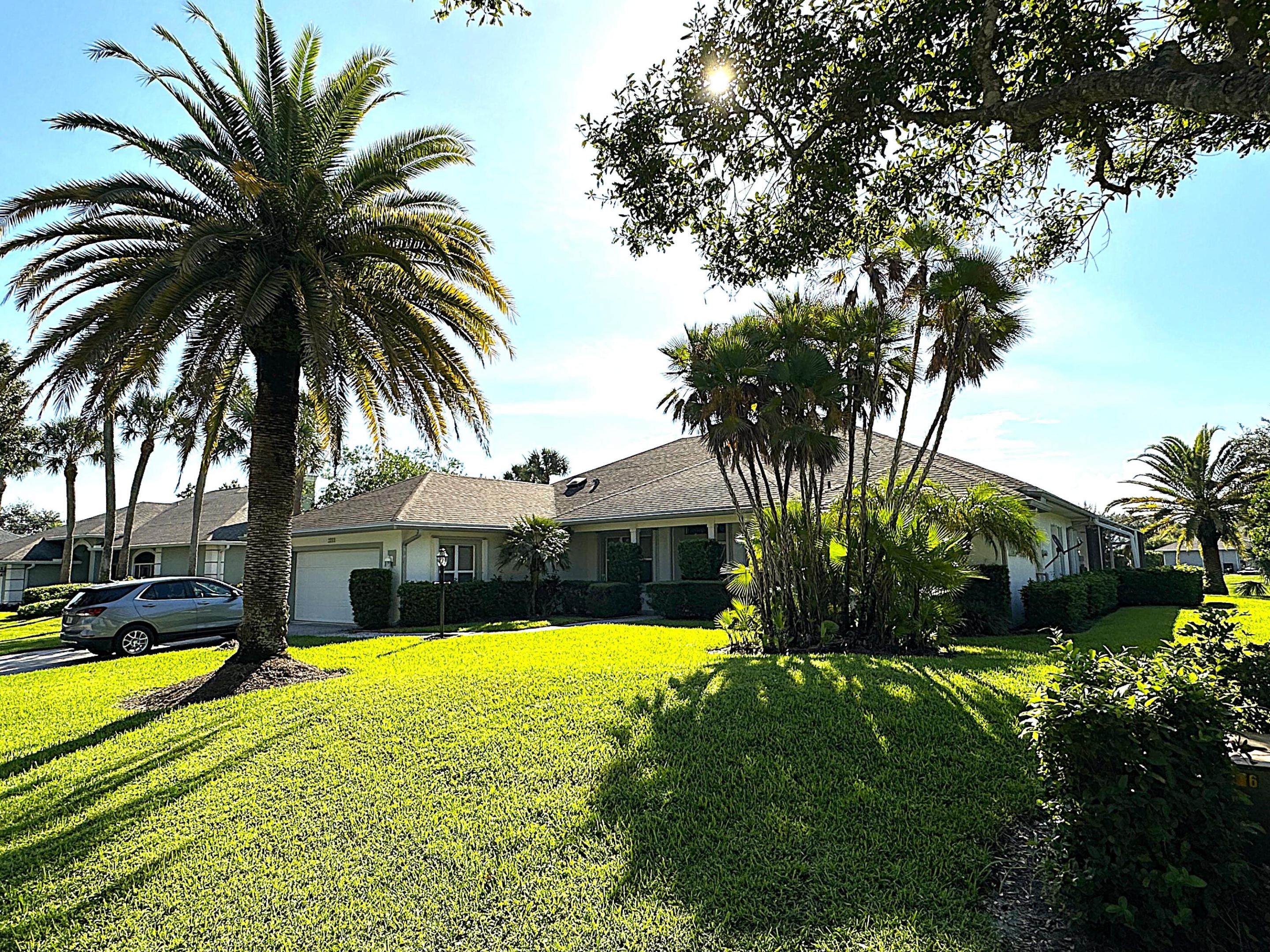 2263 SW Danforth Circle — photo