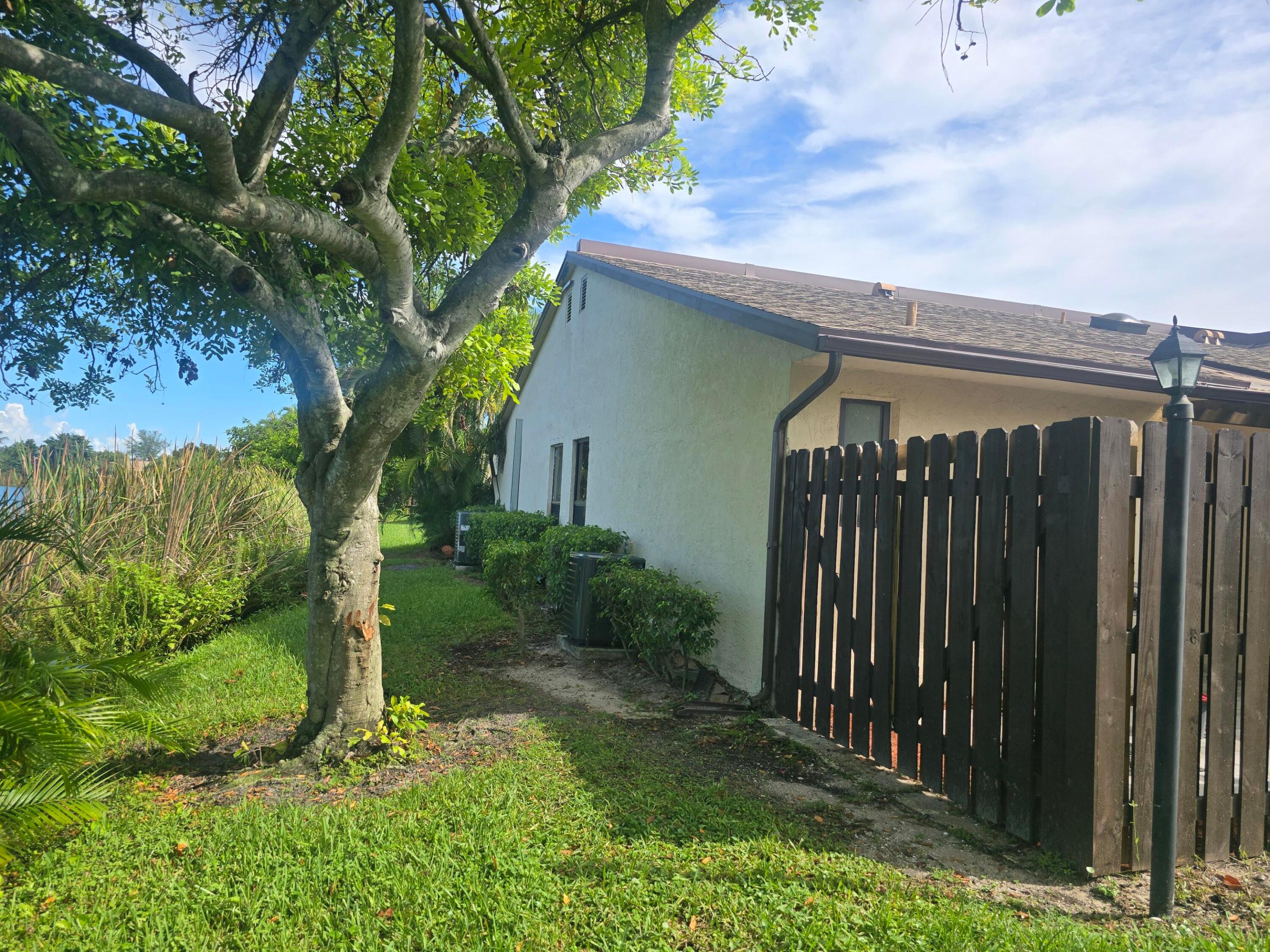 3801 Waterview Circle — photo