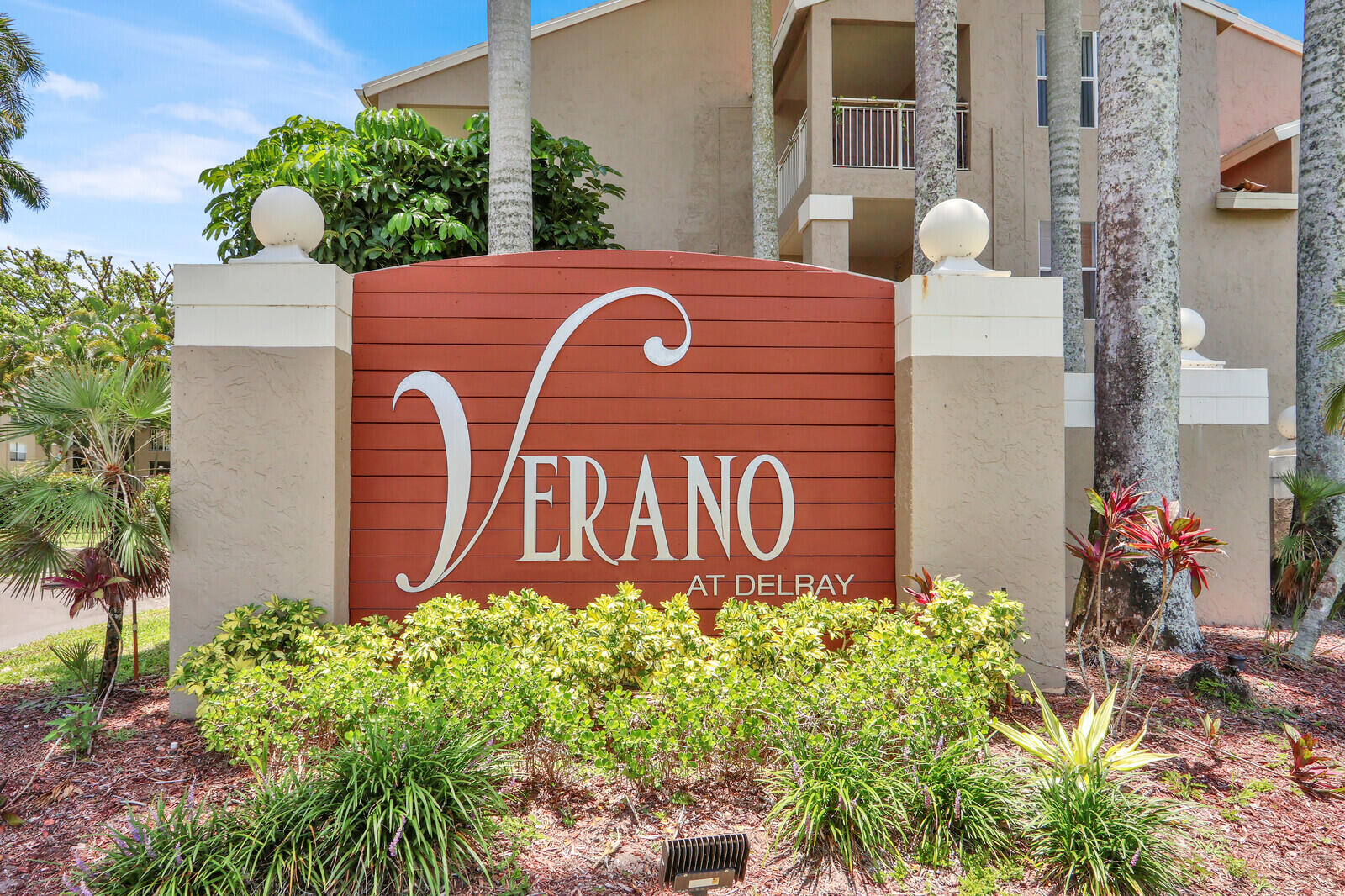 1760 Palm Cove Boulevard 5-109 — photo