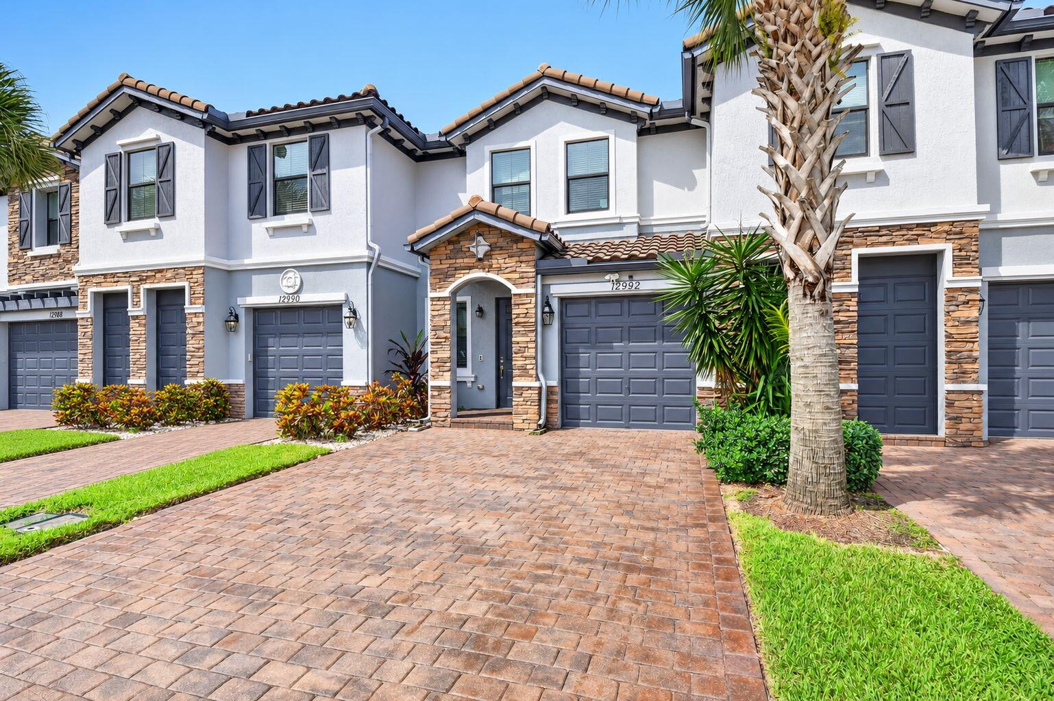 12992 Anthorne Lane — photo