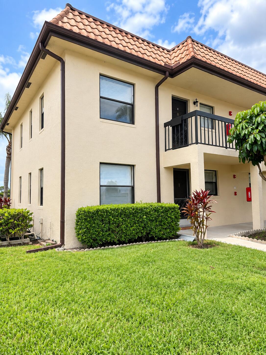 7101 Golf Colony Court 101 — photo