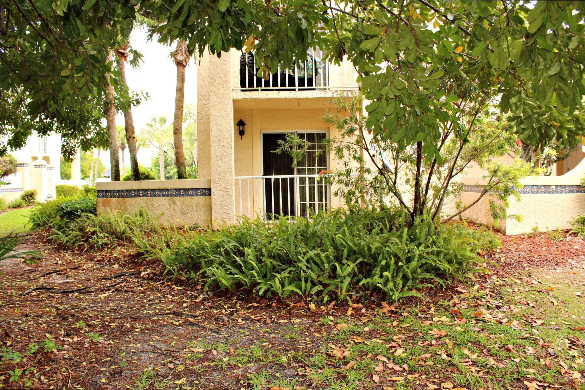 1604 SE Green Acres Circle T103 — photo