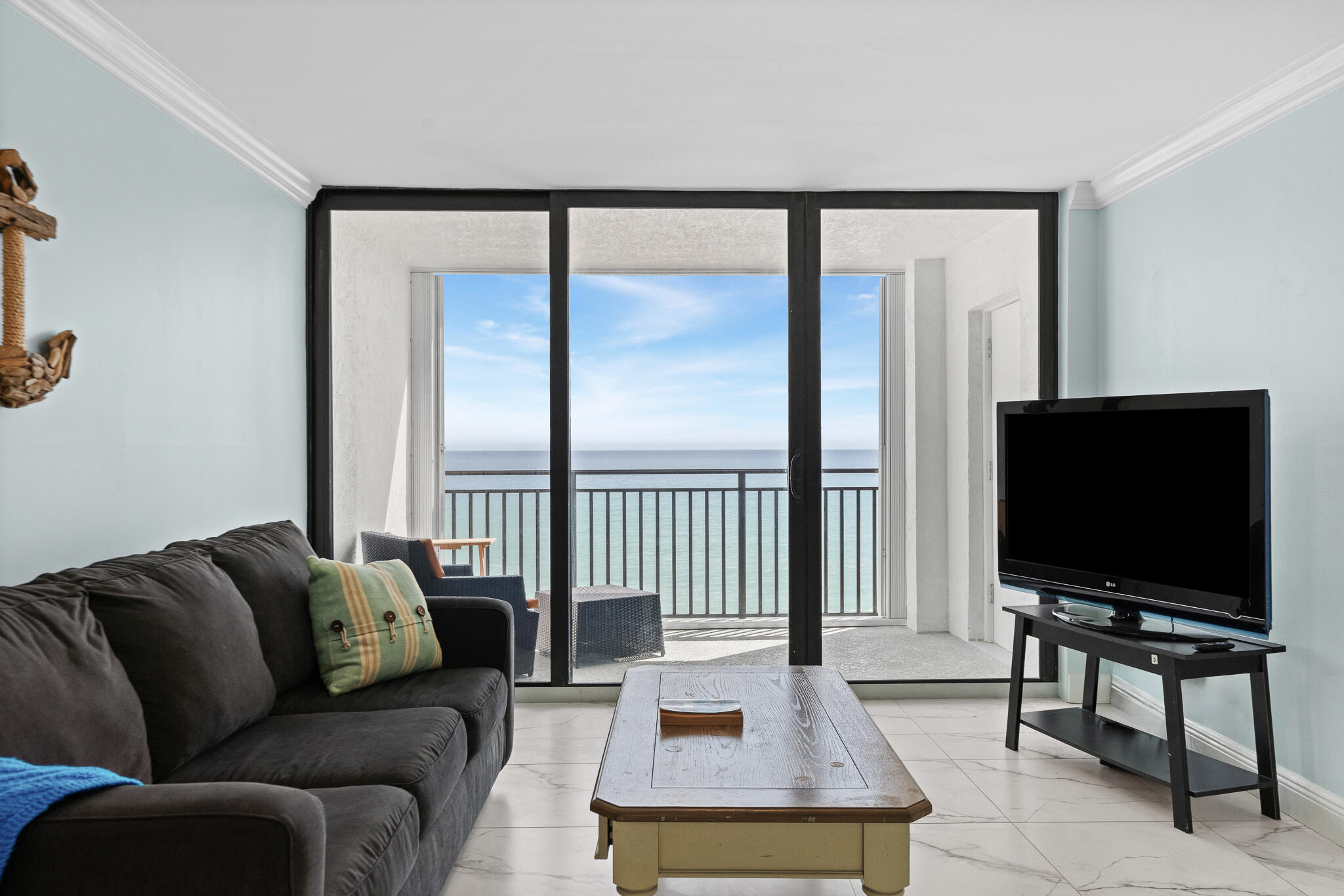 10102 S Ocean Drive 705a — photo