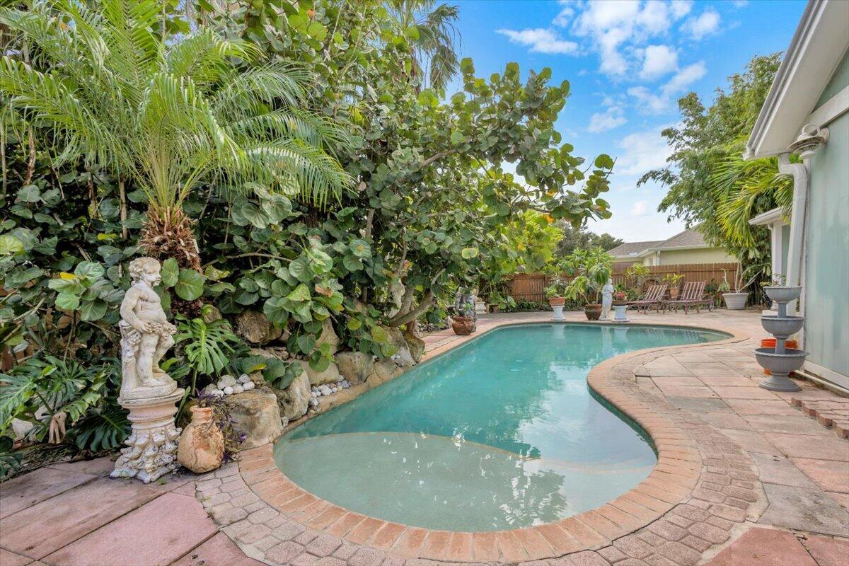 2513 SW Calender Street — photo
