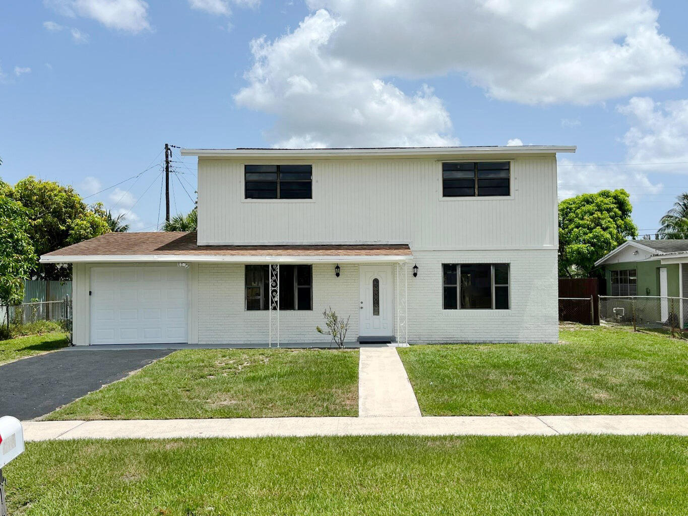 5163 Marion Place — photo