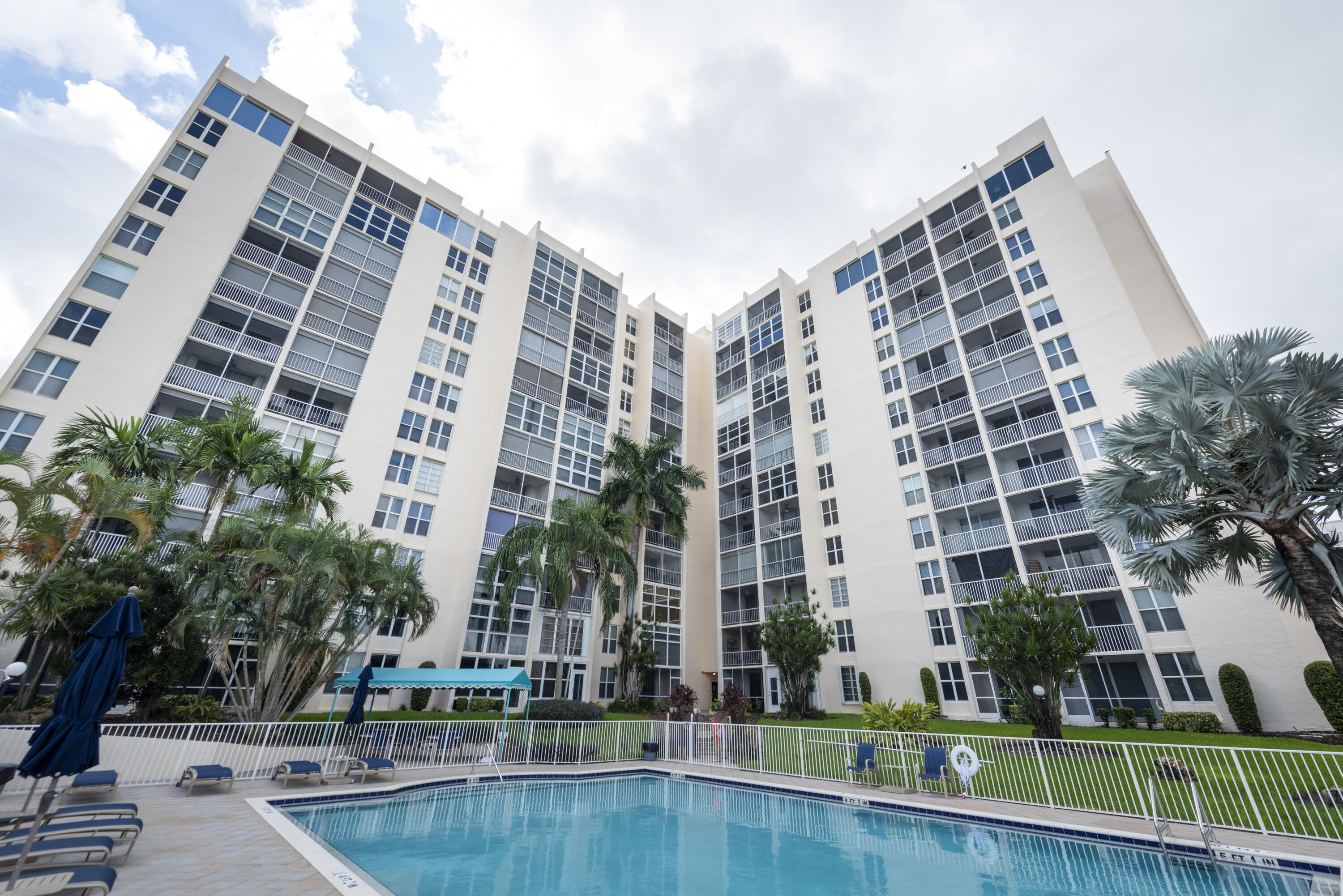 1391 S Ocean 803 — photo
