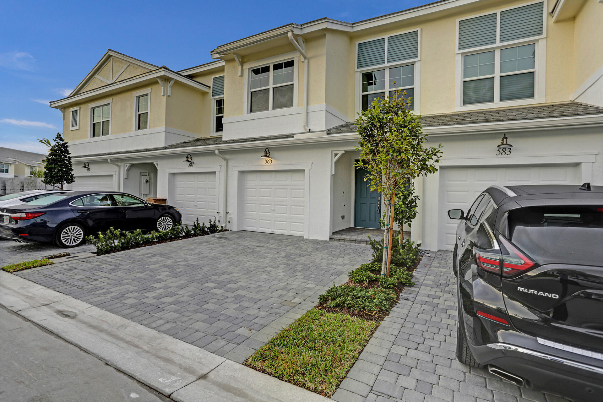 585 Sanderling Circle — photo
