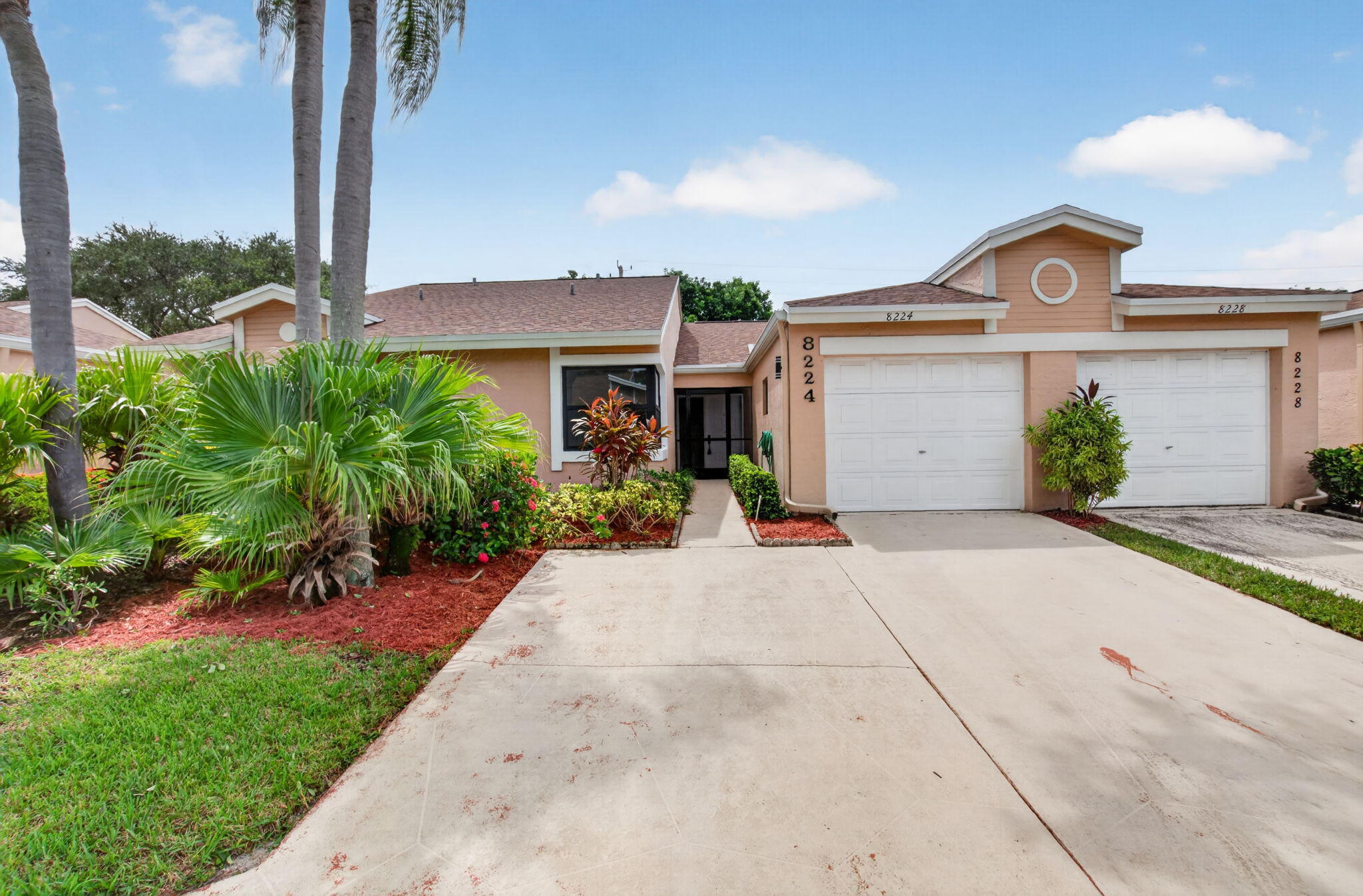 8224 Summerbreeze Lane — photo