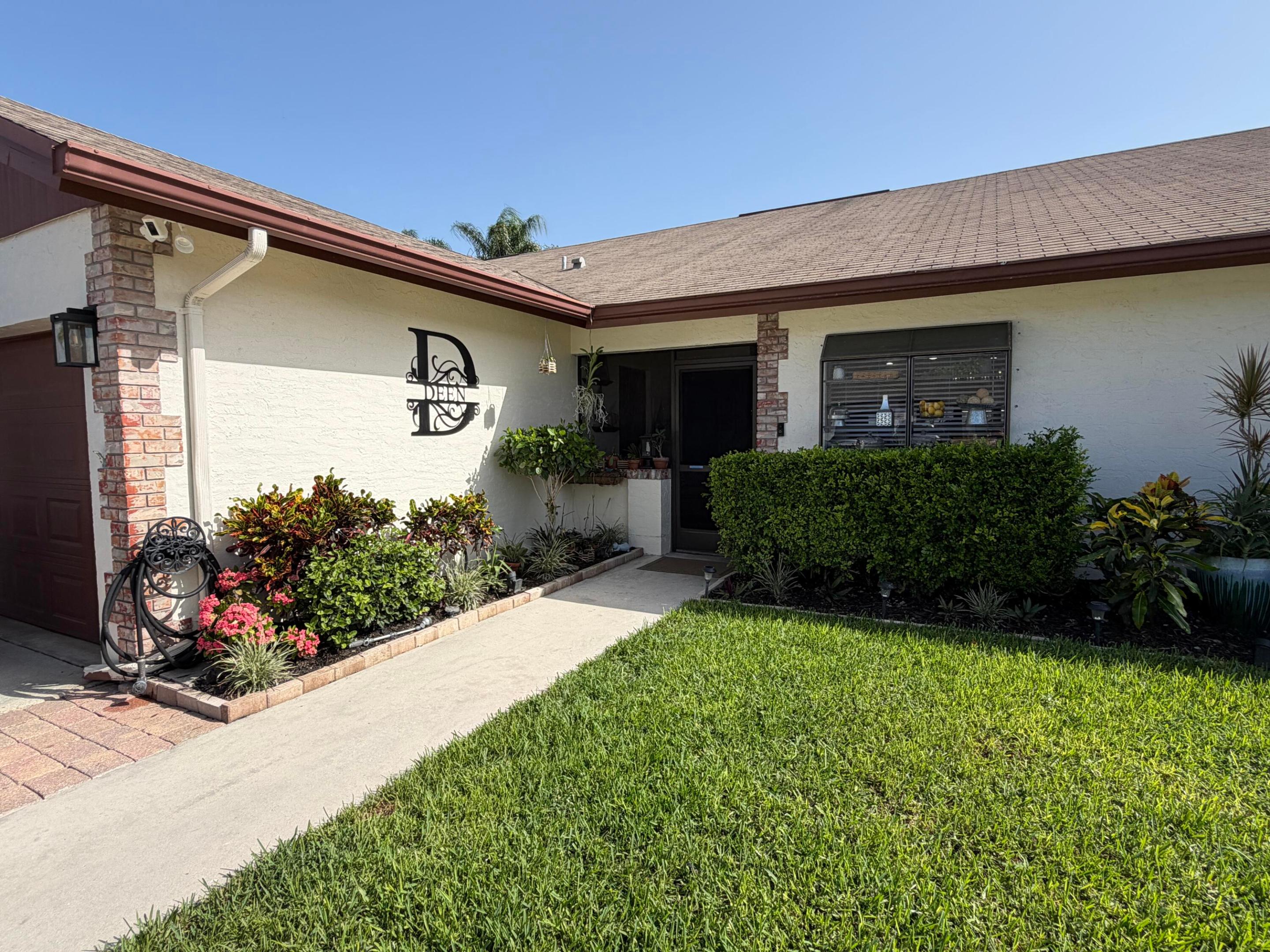 Home in Jupiter, FL 33458 — photo 2
