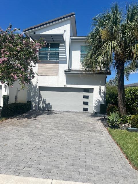 8991 Kingsmoor Way — photo