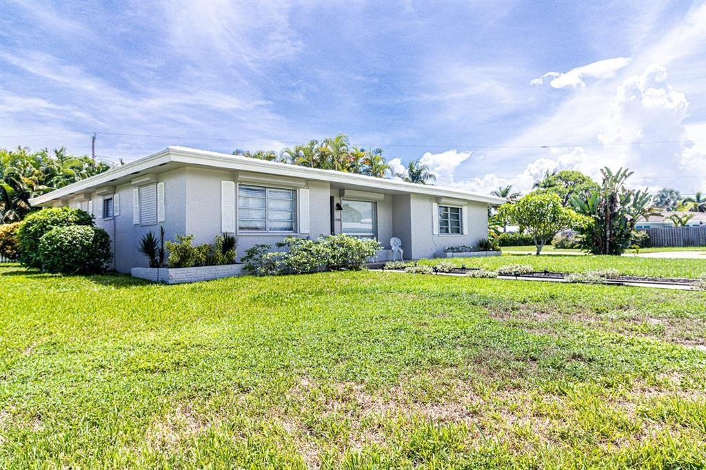 1300 SE 7th Court — photo