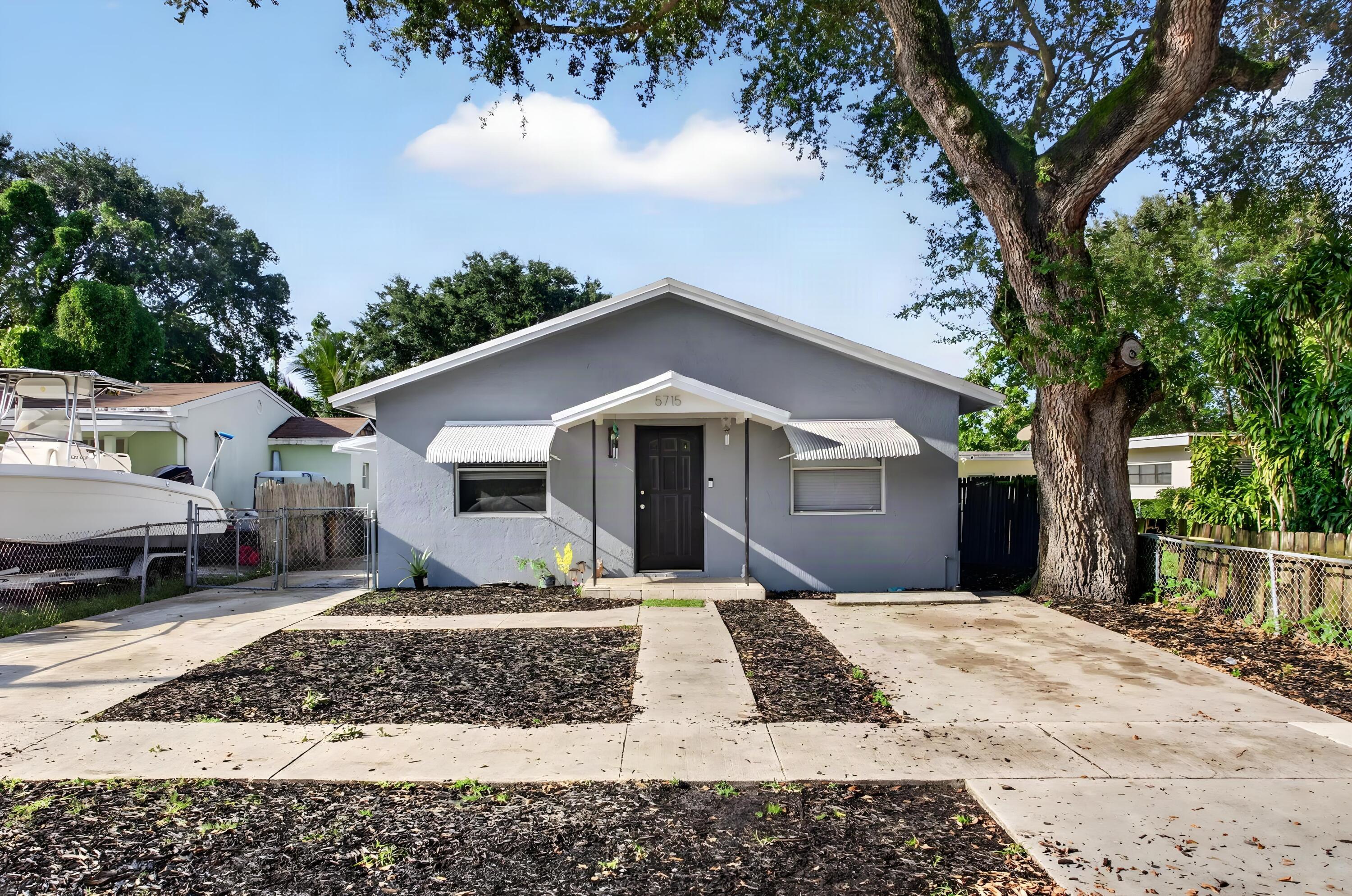 5715 Garfield Street — photo