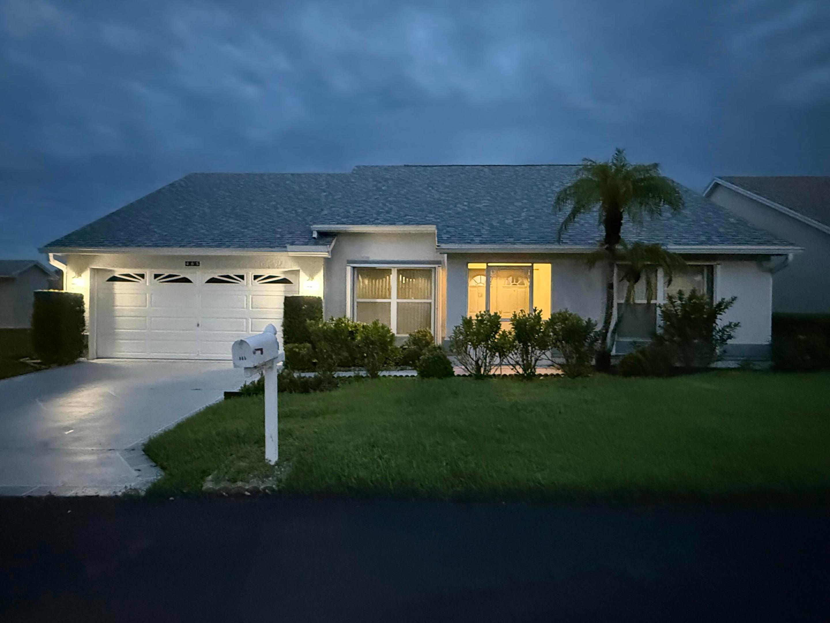 465 NW Gibraltar Court — photo